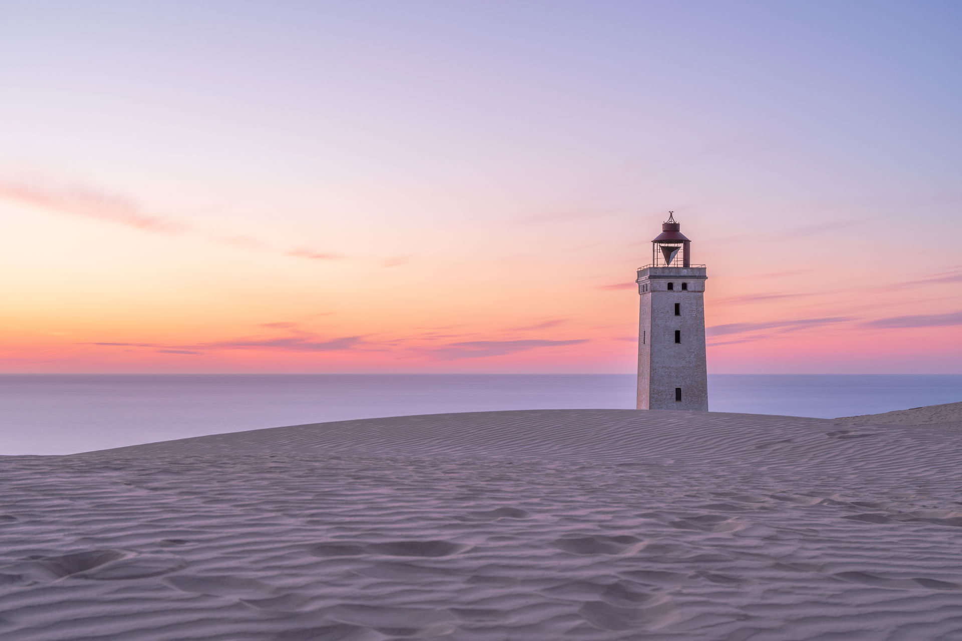 Rubjerg Knude Fyr is a lighthouse between Lønstrup and Løkken (…