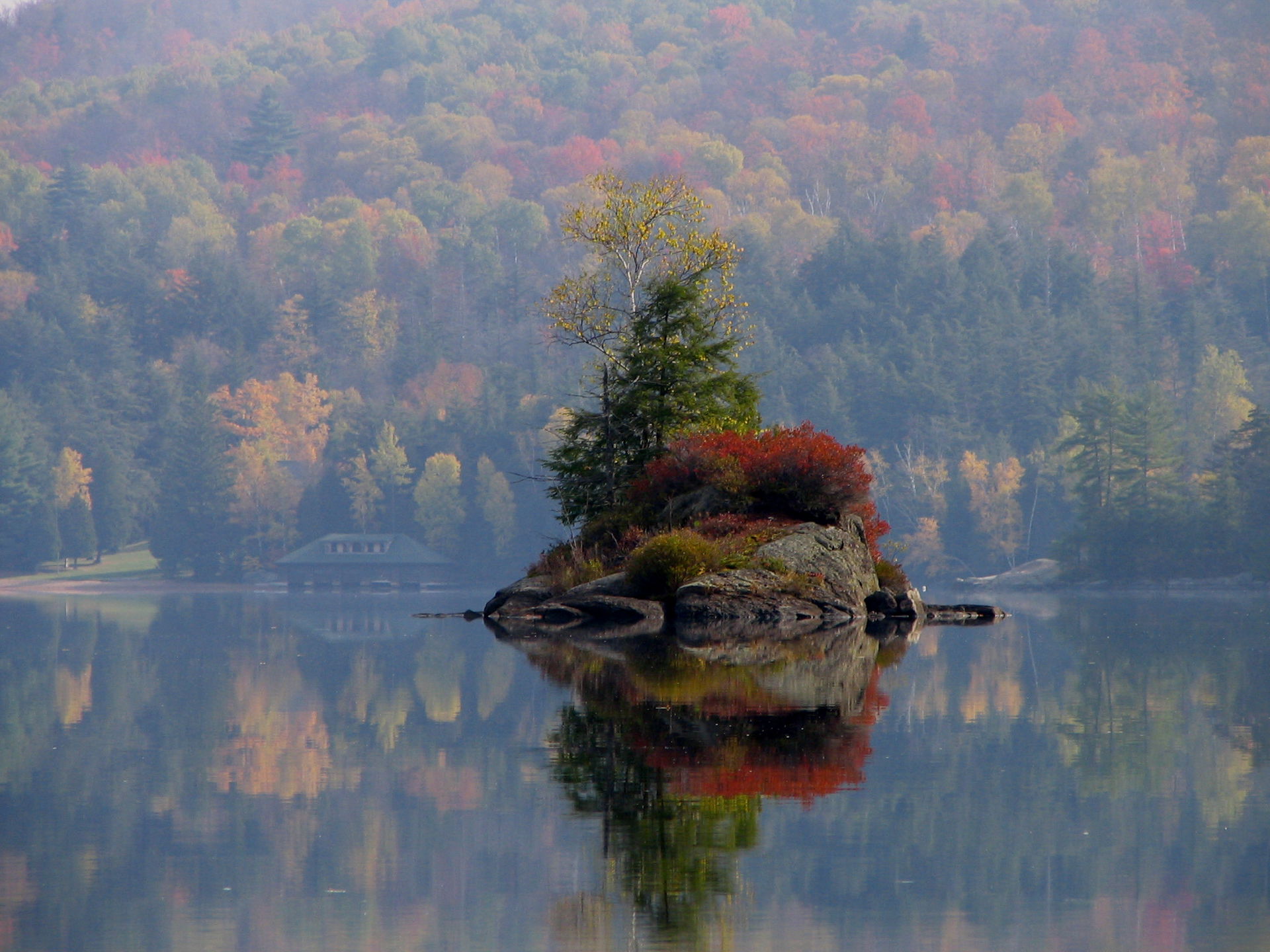 Island of Lower Saranac Lake, Adirondack Mountains, New York st…