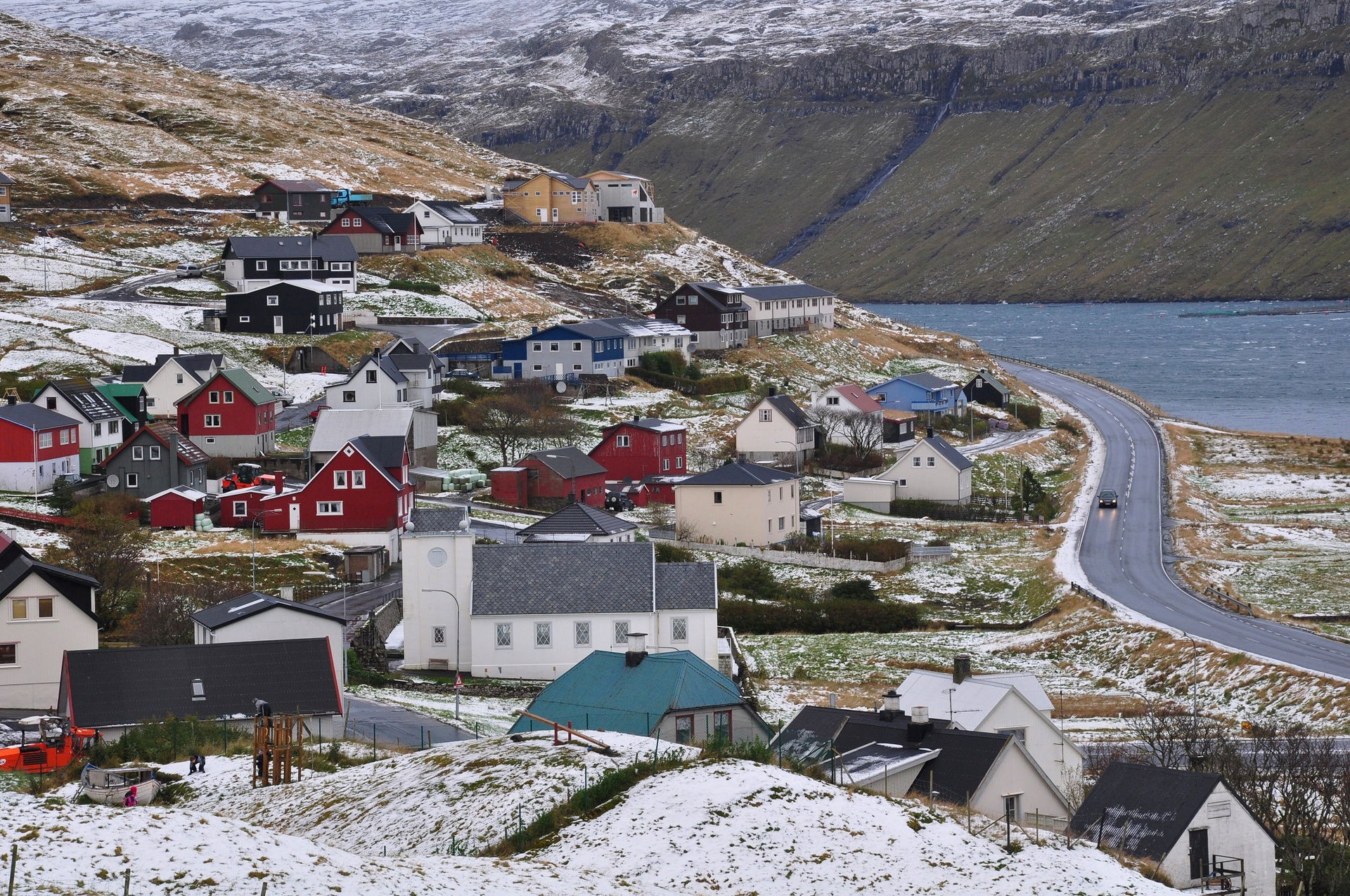 Village centre of Hósvík, with church (Streymoy, Faroe Islands,…
