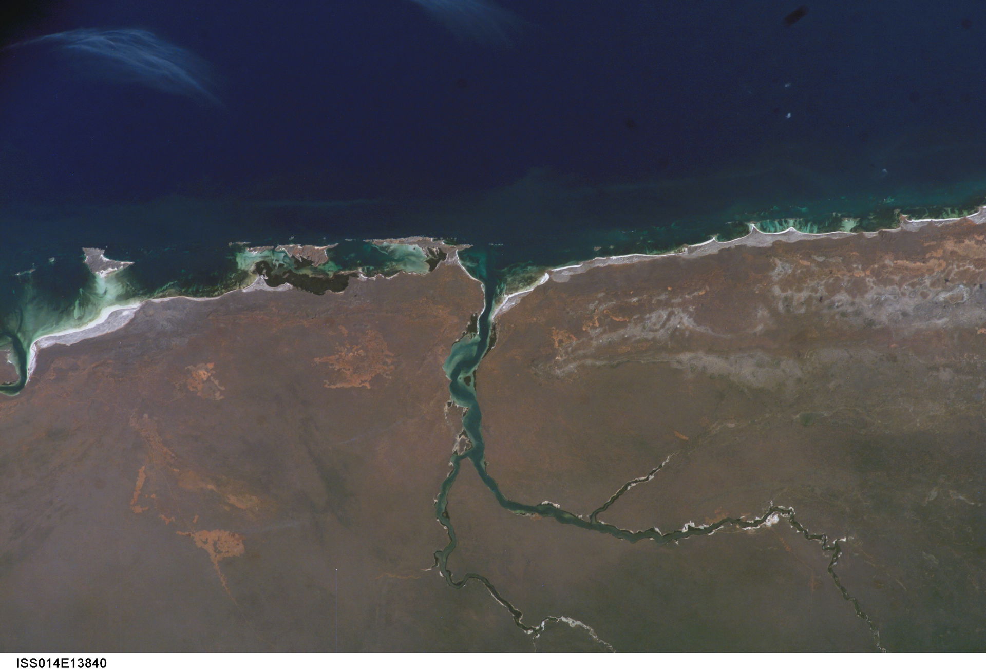 View of Somalia taken during ISS Expedition 14.
