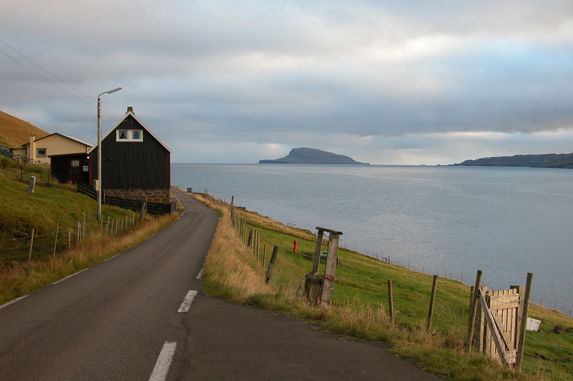 Morskranes, Eysturoy, Faroe Islands. View southwards to the isl…