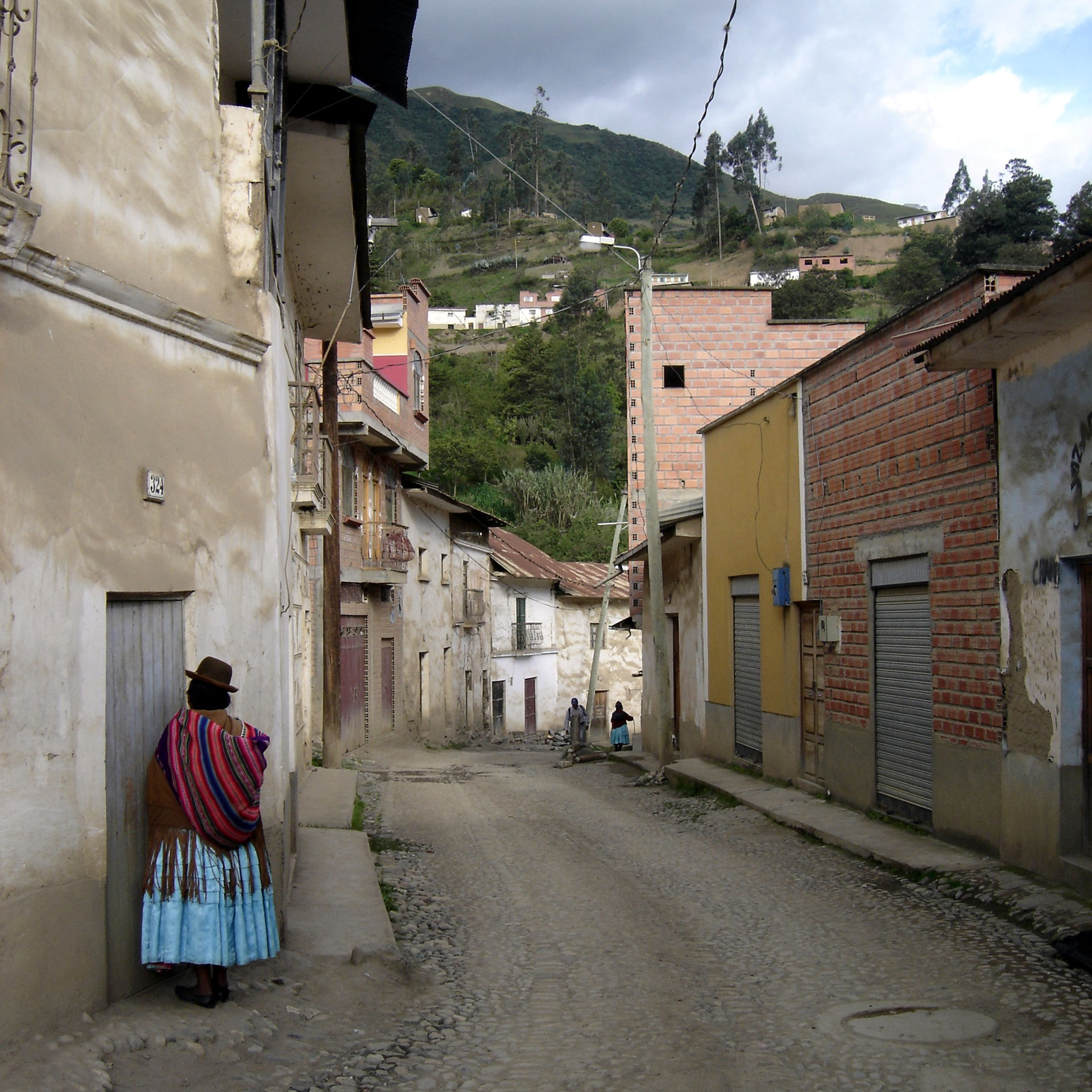 A typical street in Sorata.
