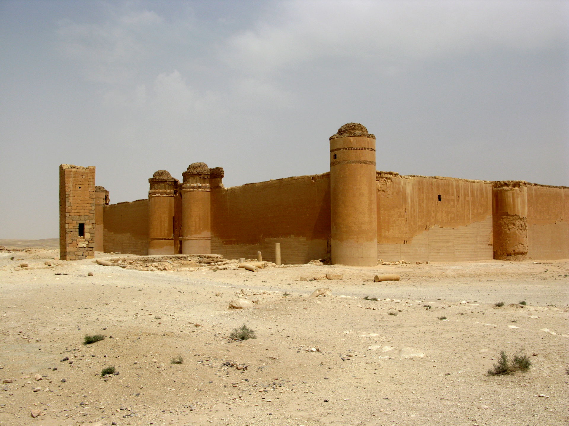 Qasr al-Hayr al-Sharqi ("Eastern Castle") is a castle (qasr) in…