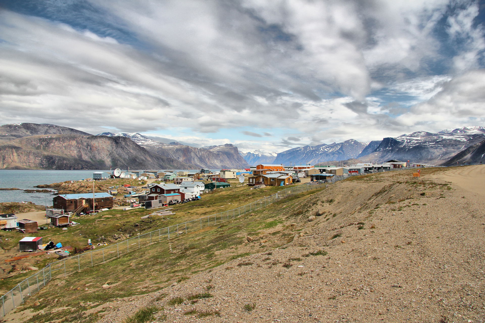 Gorgeous view of Pangnirtung and the mountains