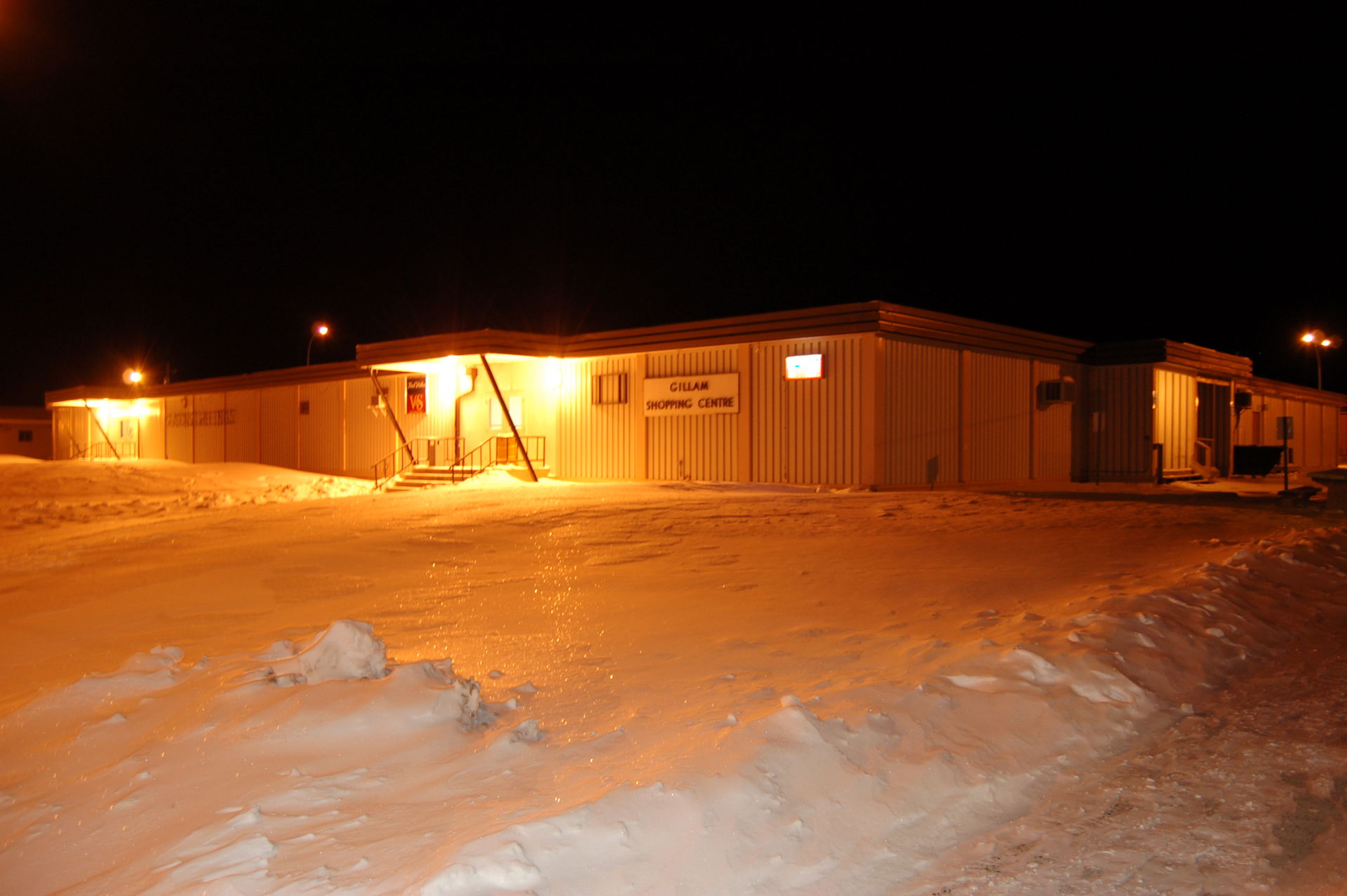 The shopping center at Gillam in the snow