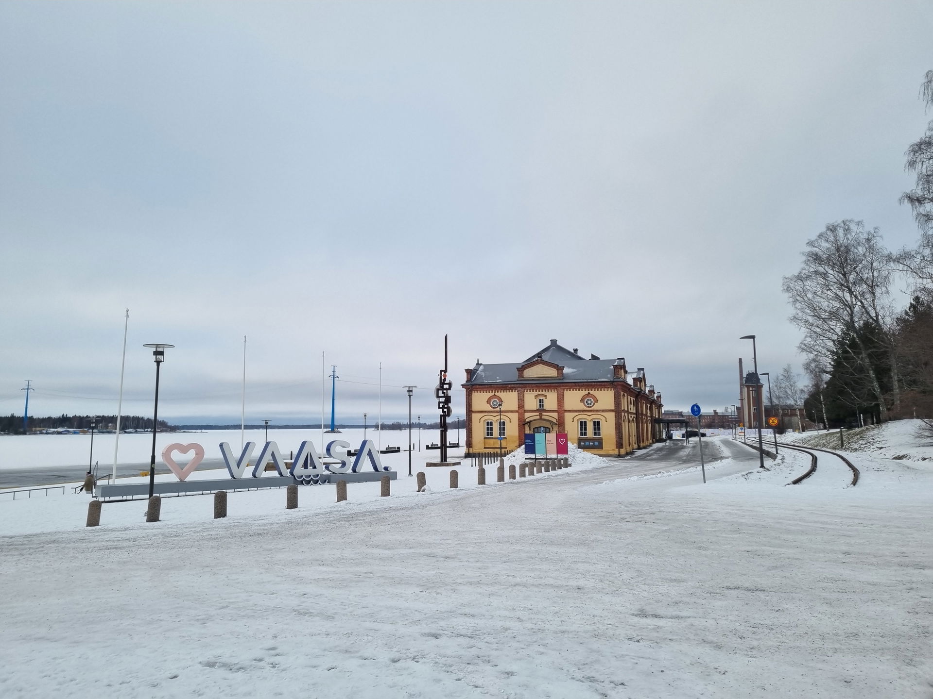 This is a photo of a monument in Finland identified by the ID '…