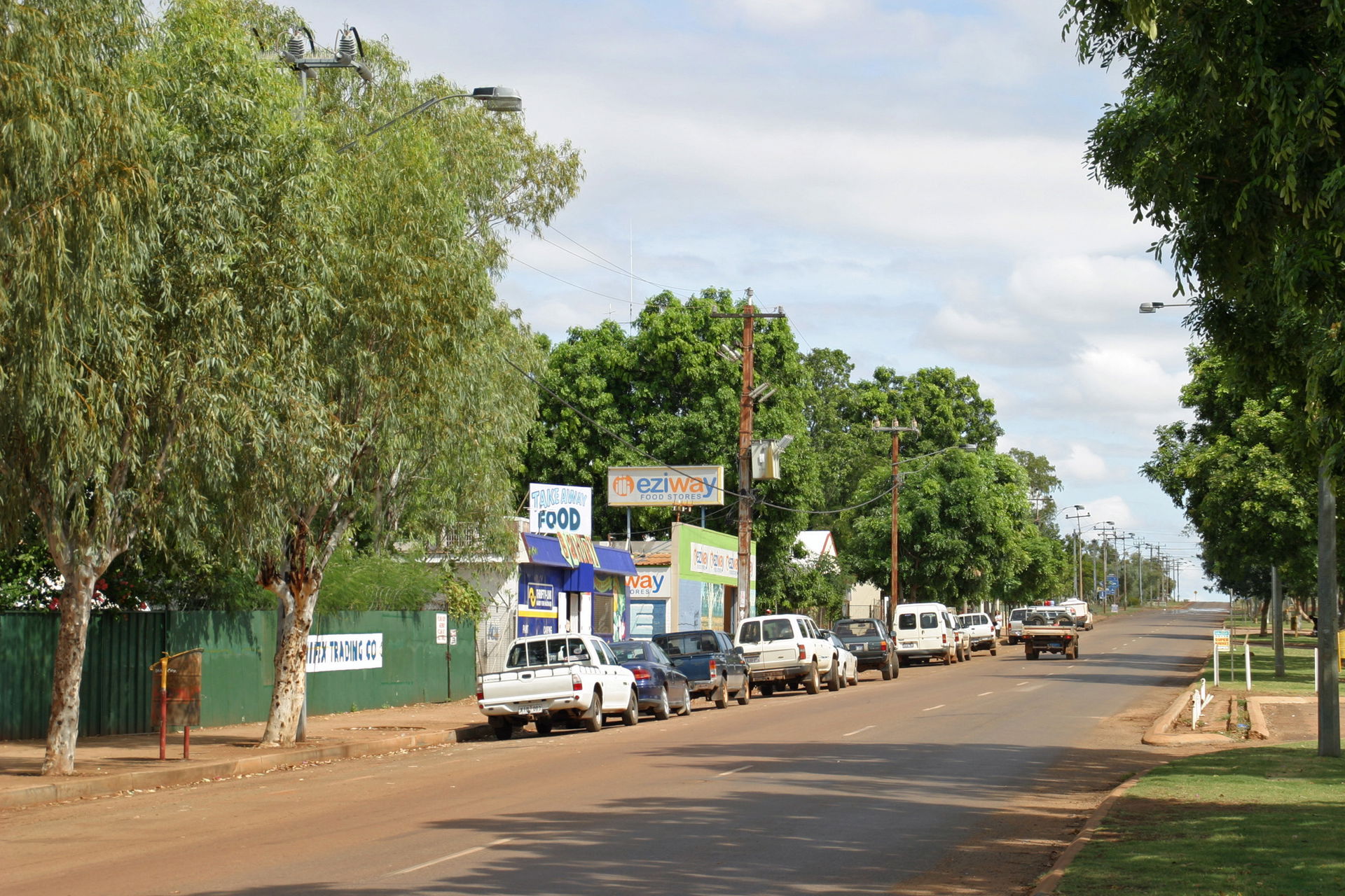 Halls Creek, a small town with about 1500 inhabitants, is locat…