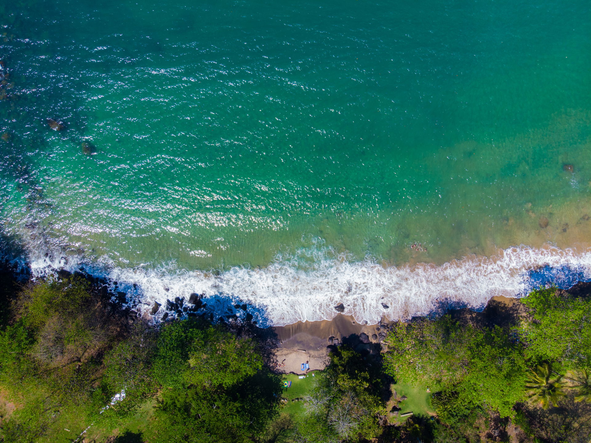 Praia do Pacuíba, foto tirada de drone no Parque Estadual de Il…