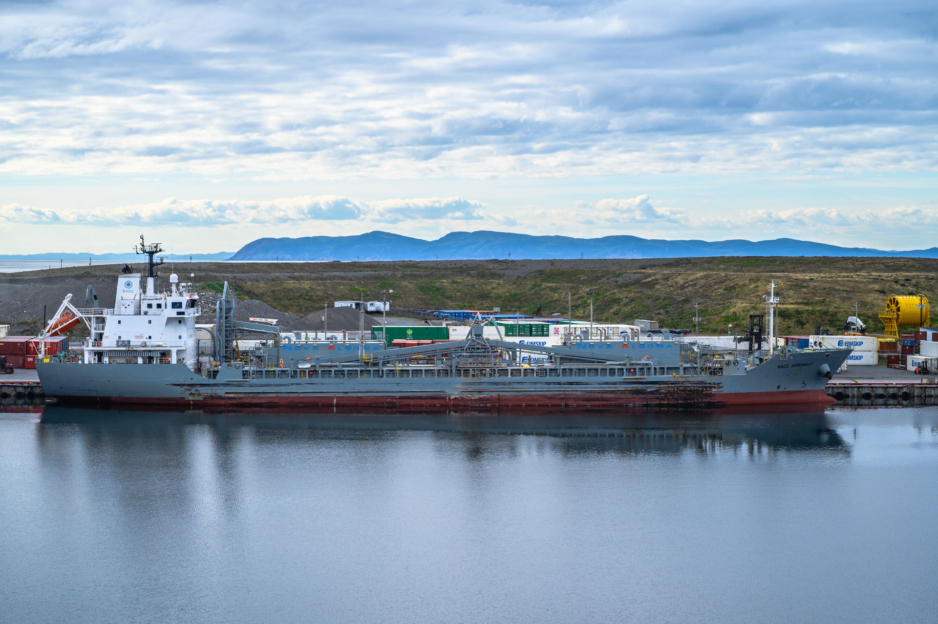 Cement carrier, NACC ARGONAUT - IMO 9287302, at the dock at the…