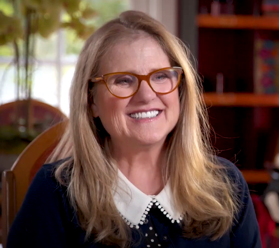 Nancy Cartwright in a talk with North Valley Regional Chamber o…