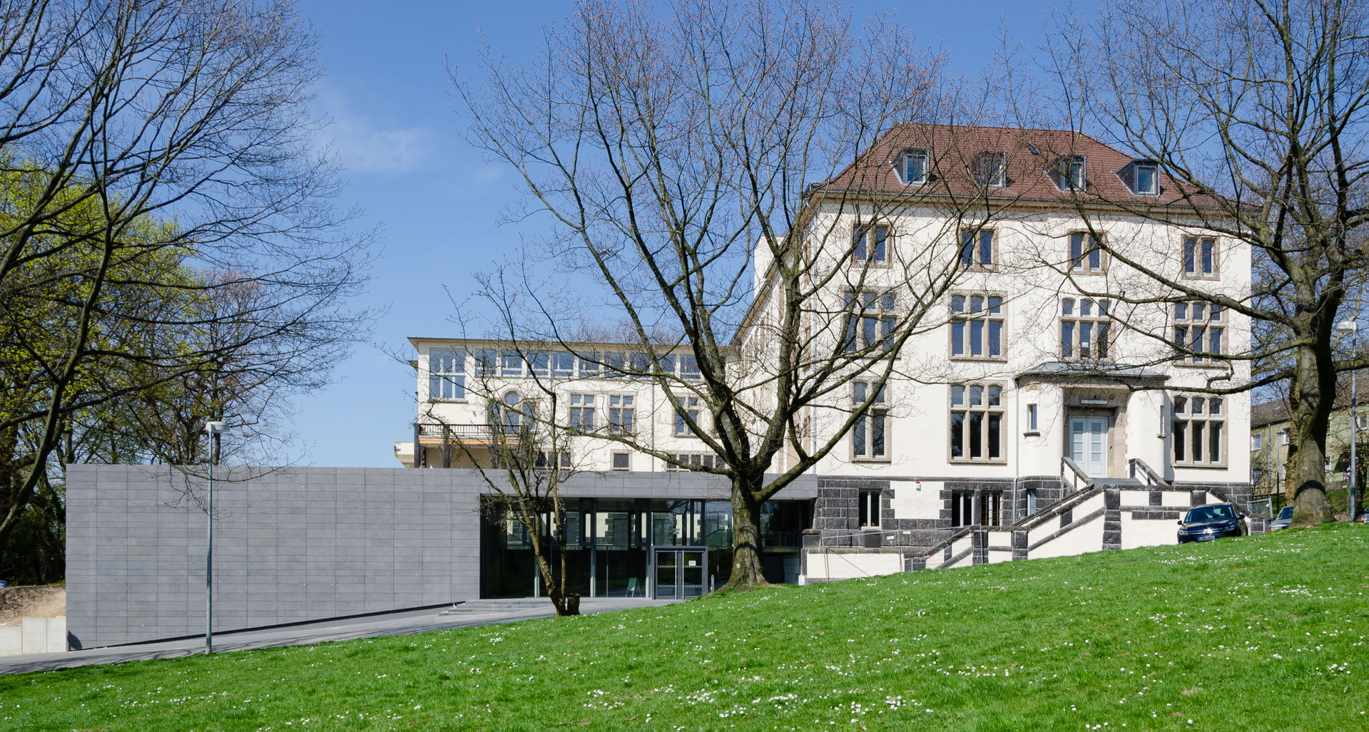 Conversion of the former ophthalmic clinic into a city history …