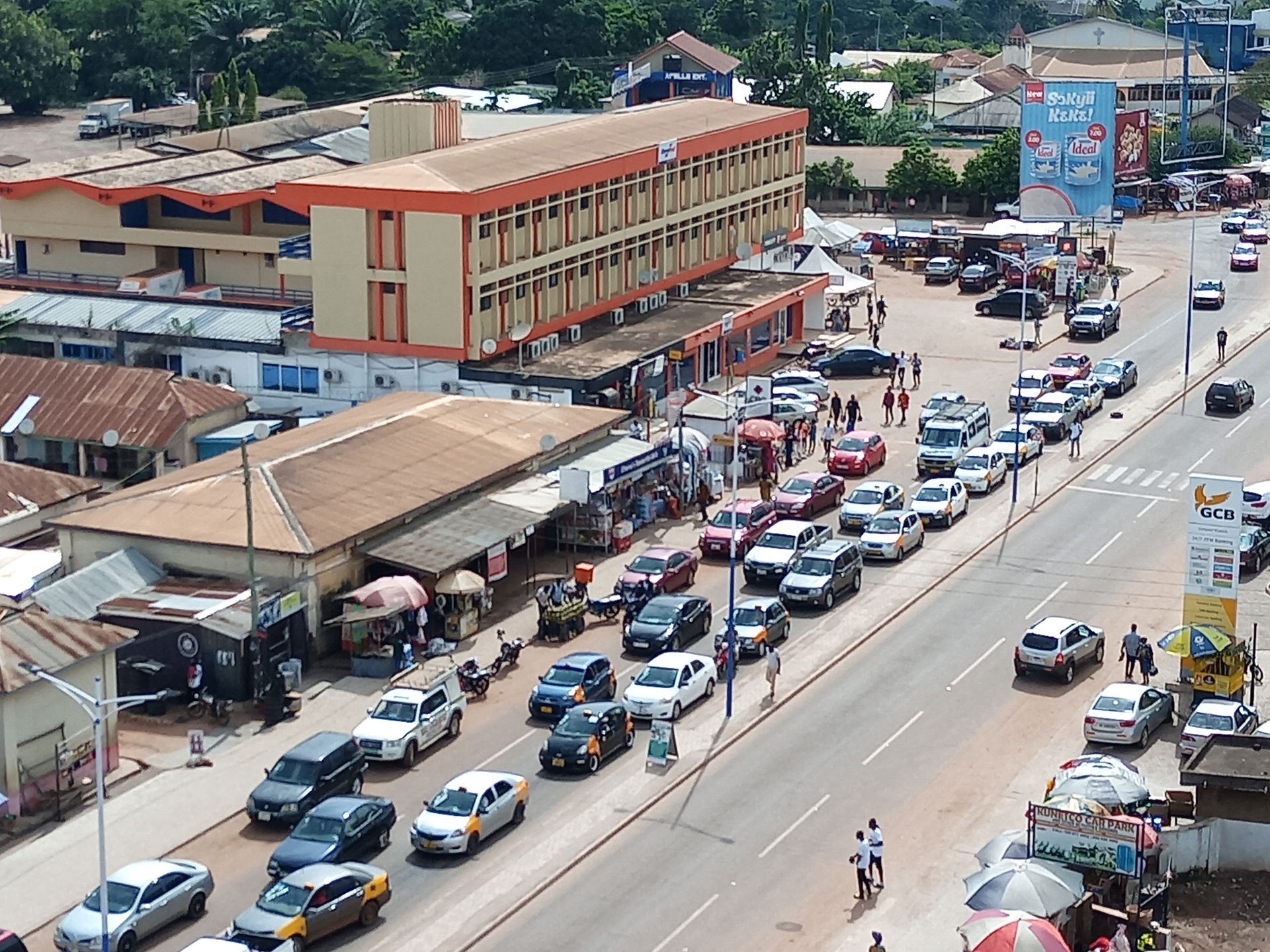 Sunyani Township from Cocoa House roundabout to SNNIT roundabou…