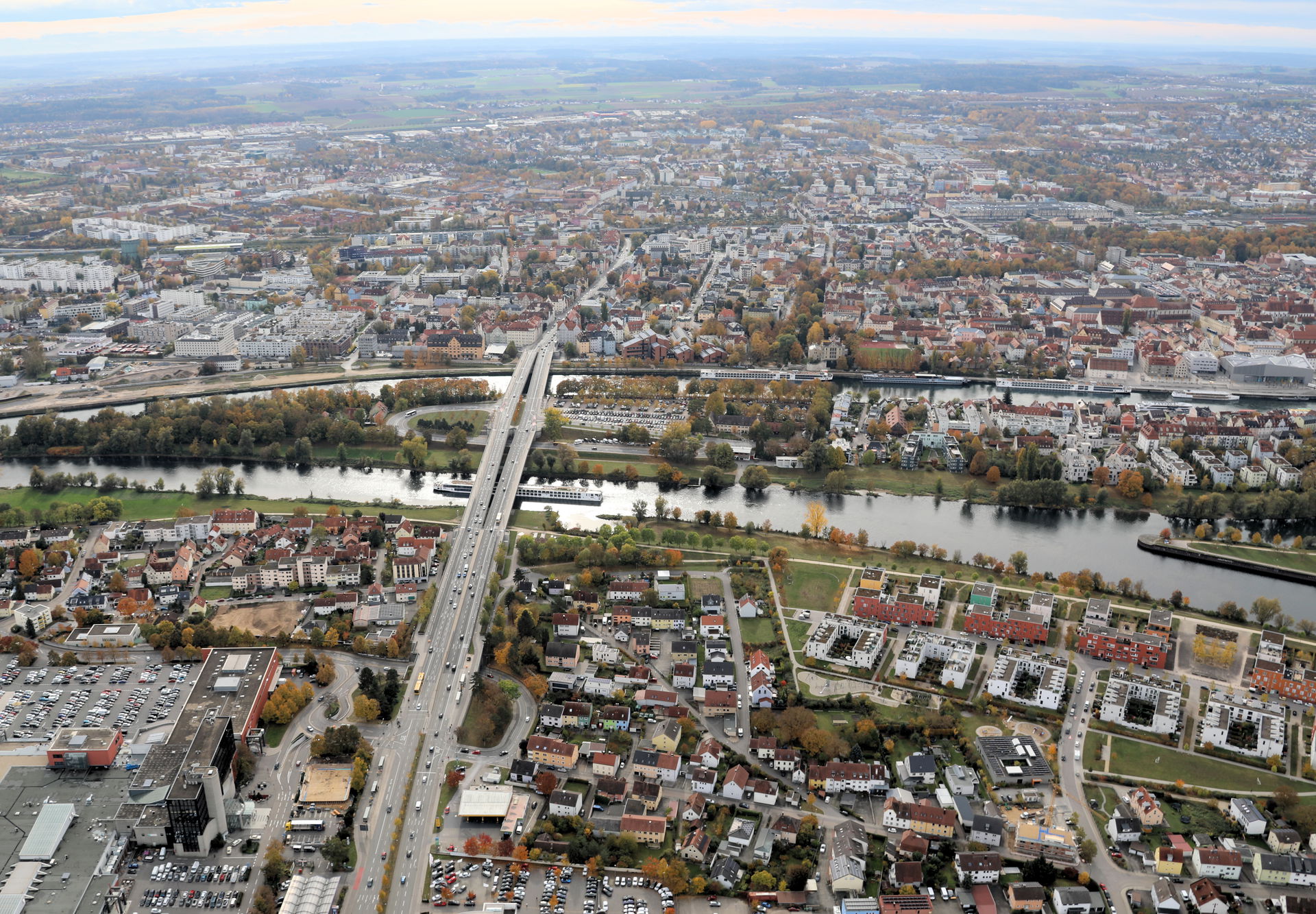 Weichs (unterer Bildrand), Regensburg, Oberpfalz, Bayern