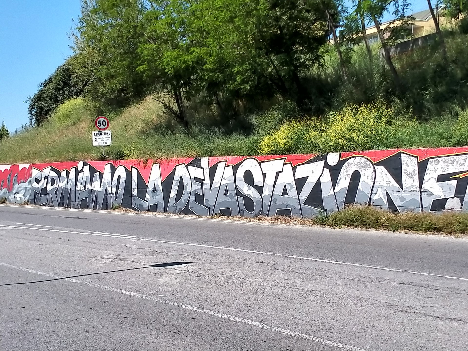 No Cav murale in Montignoso