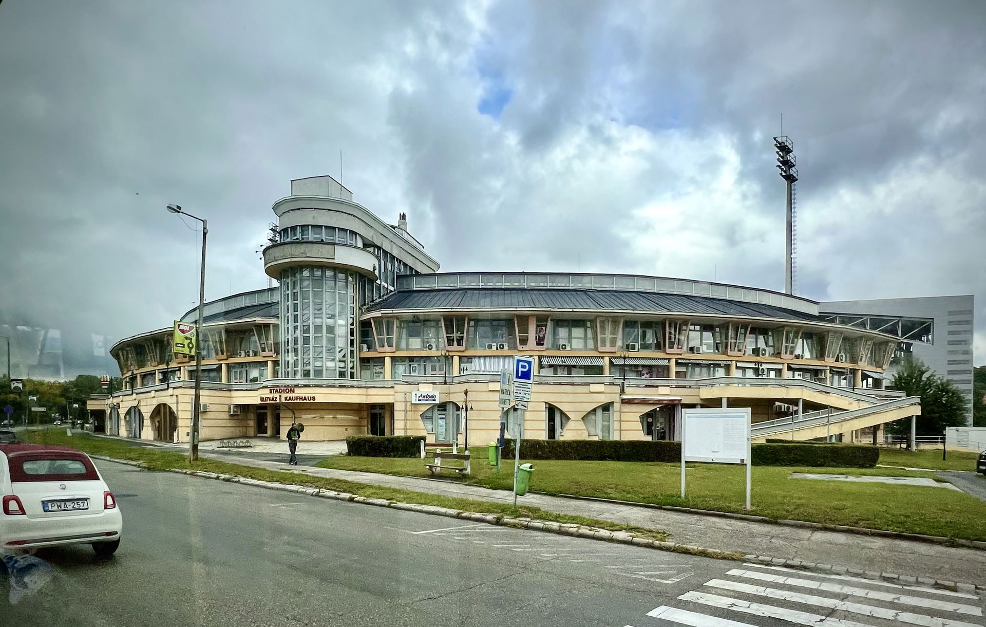 Káposztás utcai Stadion / Soproni Városi Stadion &amp; shopping…