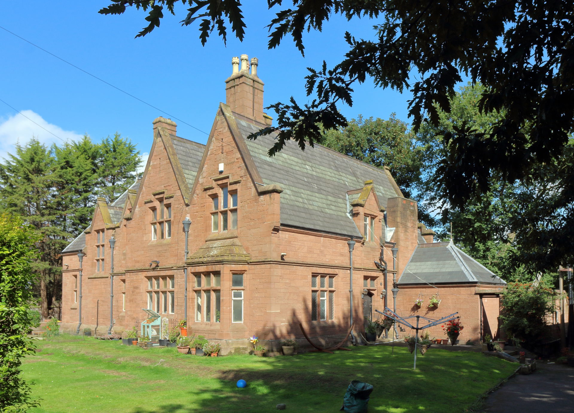 Grade II former Cemetery Superintendent's house on Priory Road,…