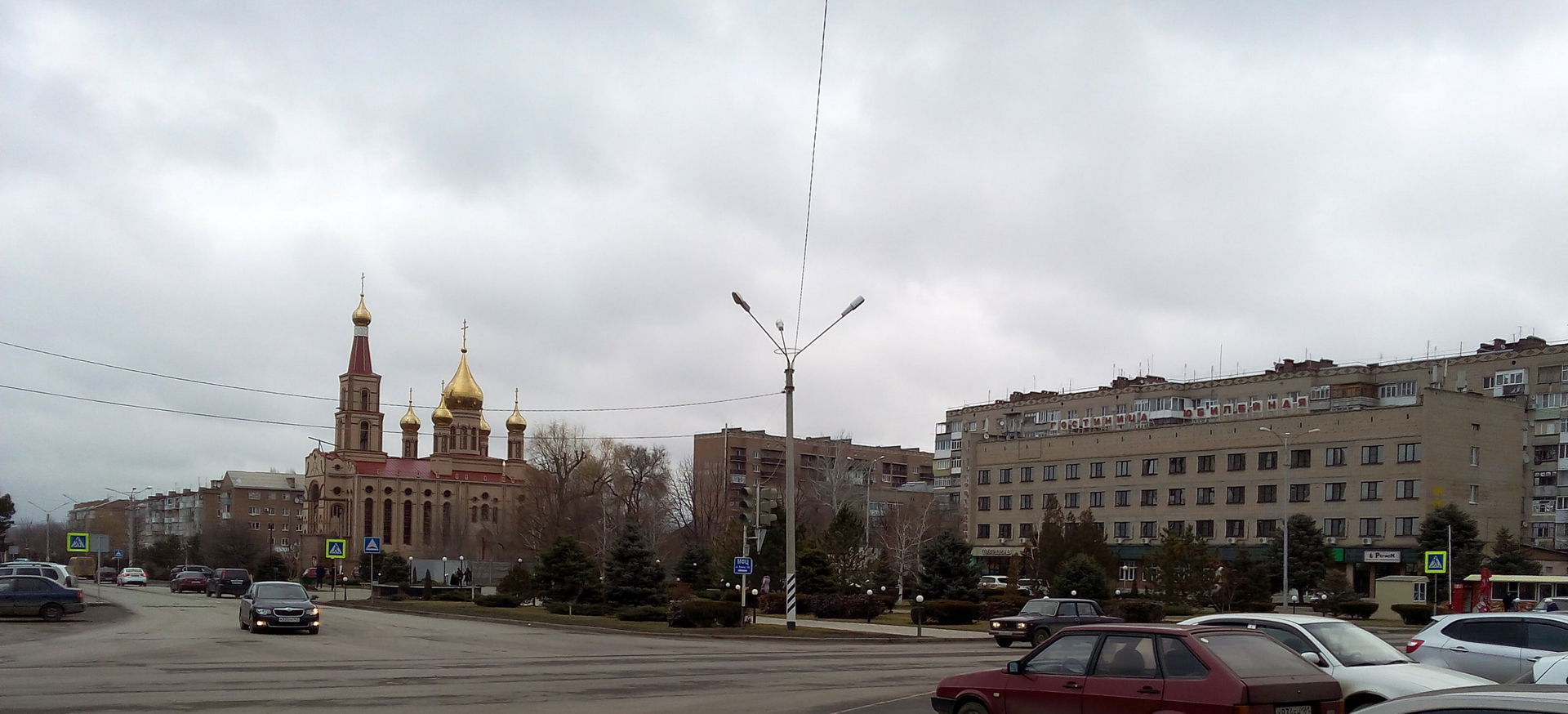 г. Сальск, площадь Юбилейная