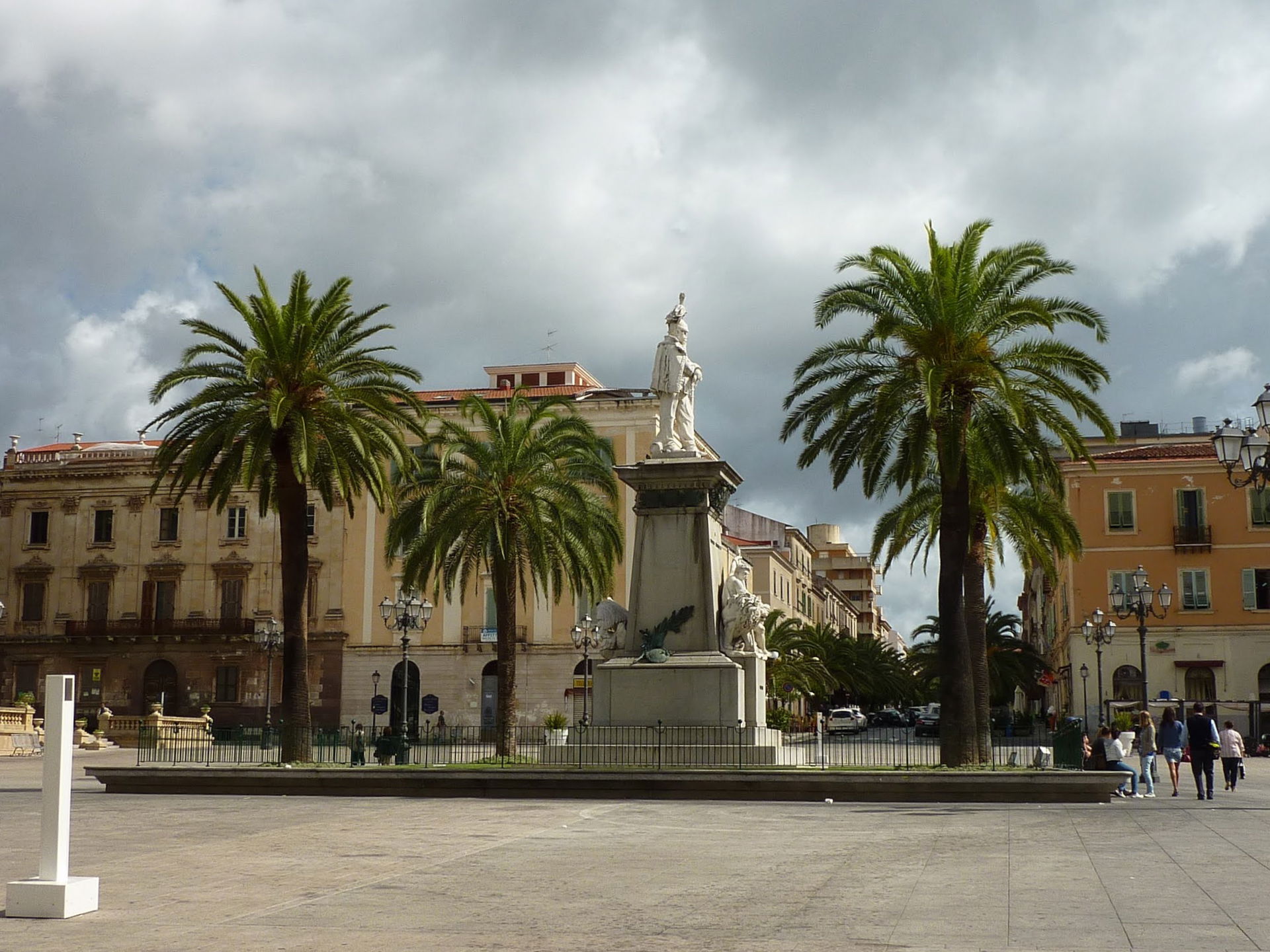 Piazza d'Italia in Sassari, Saridinia