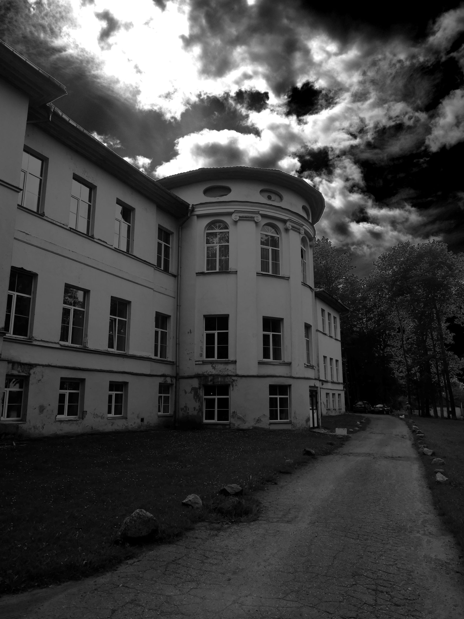 Balvi mõisa peahoone tagakülg