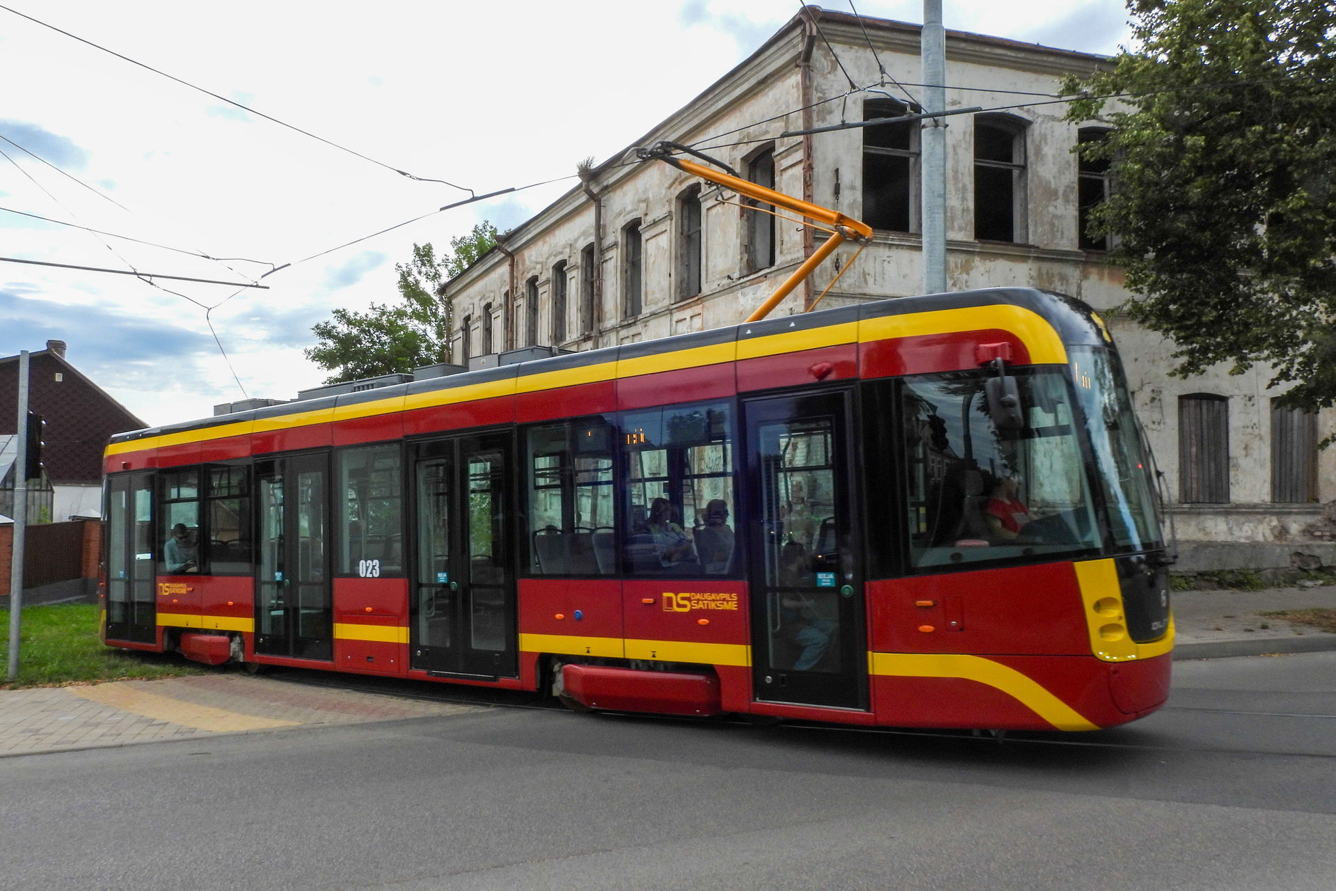 tram of type EVO1