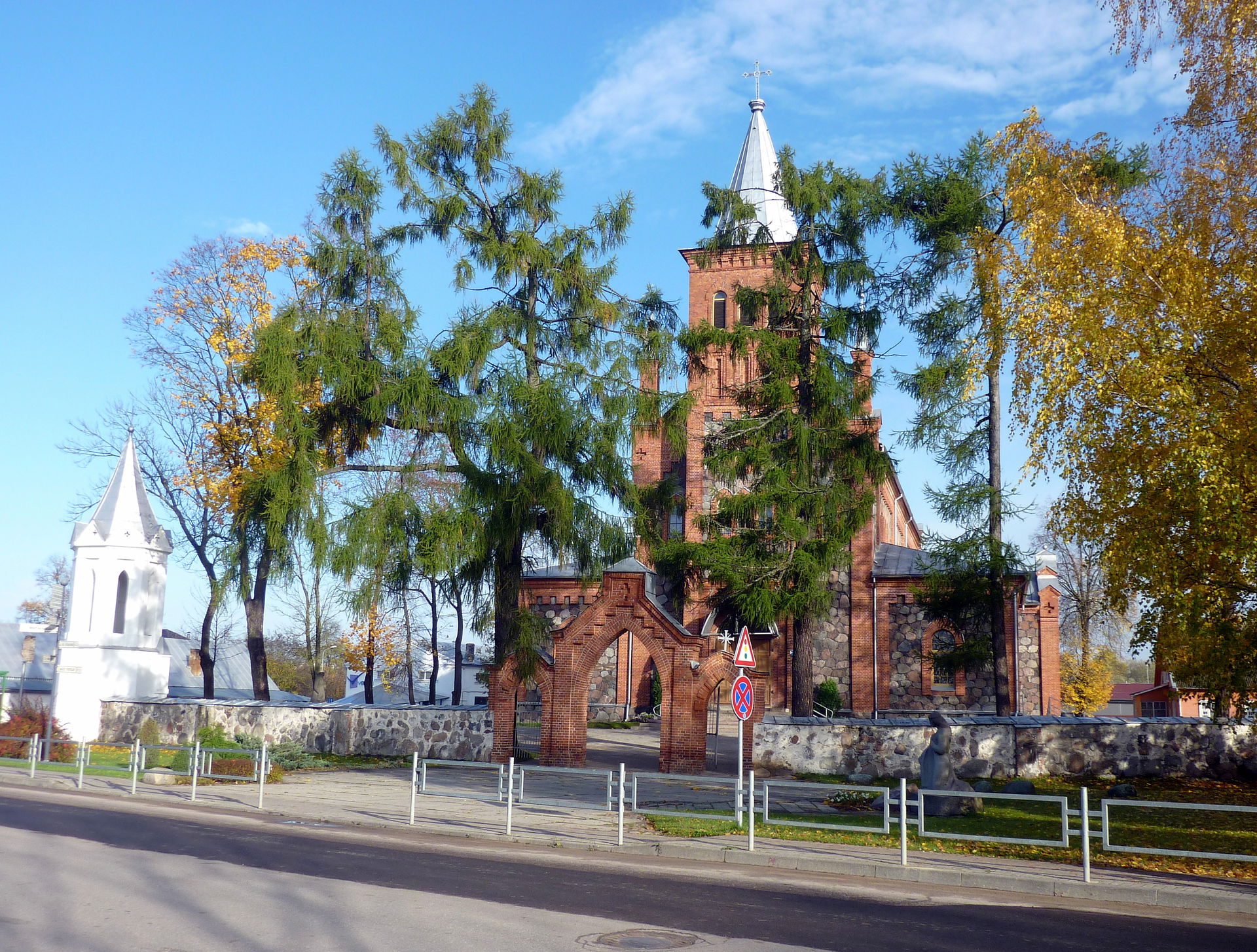 Prele - kościół rzymskokatolicki p.w. NMP