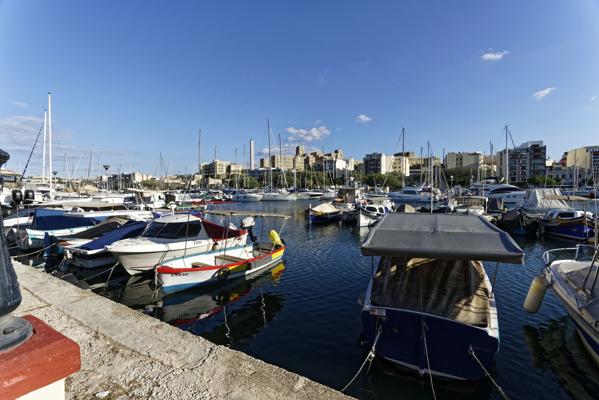 Malta - Msida - ix-Xatt Ta' Xbiex - Marsamxett Harbour 04