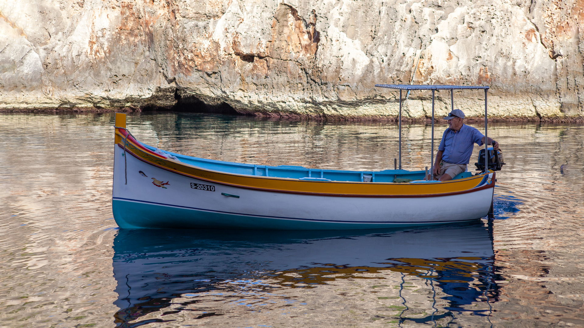 Preparation for short boat trips to Blue Grotto starts in the e…