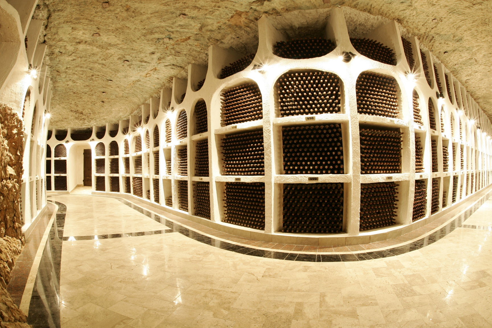 Vinoteca Naţională a Combinatului de vinuri Cricova S.A.