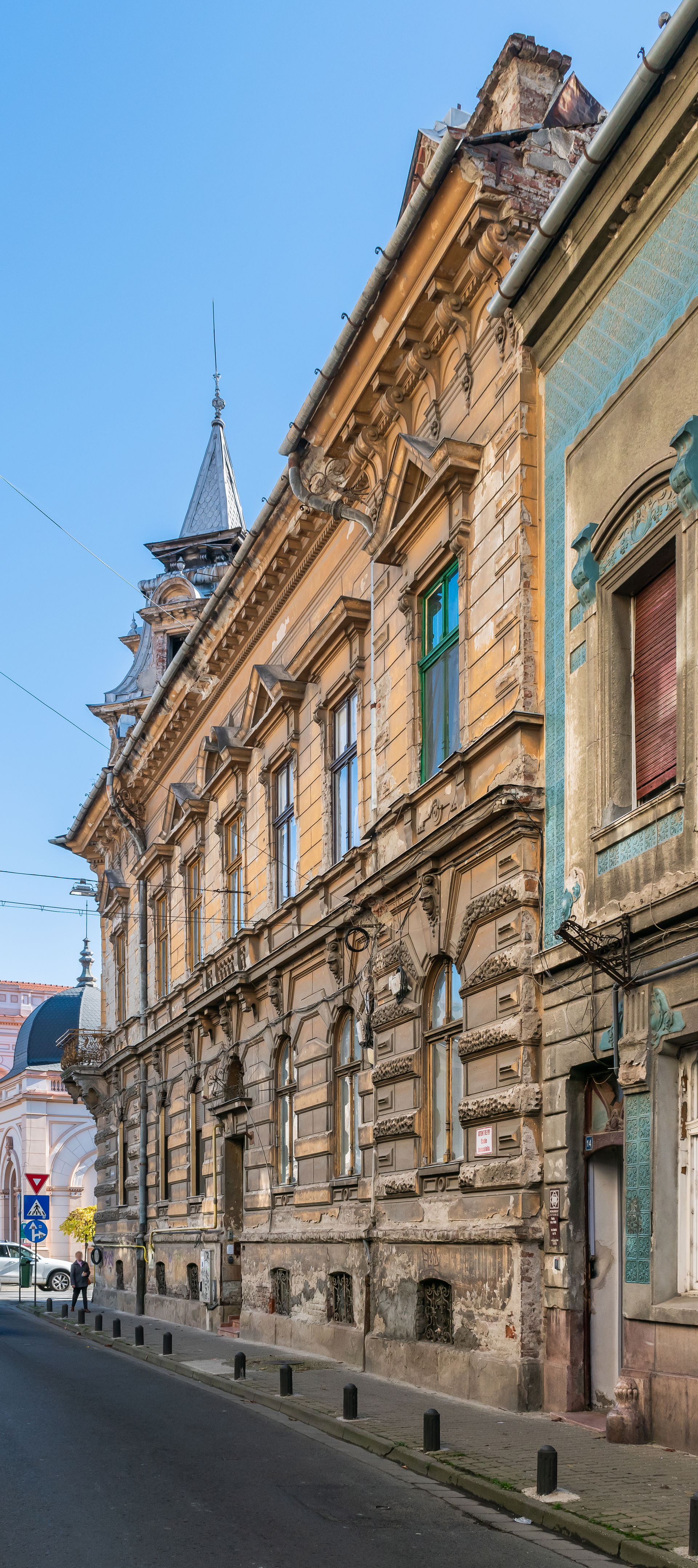 Building at Strada Unirii 16 in Arad, Arad County, Romania