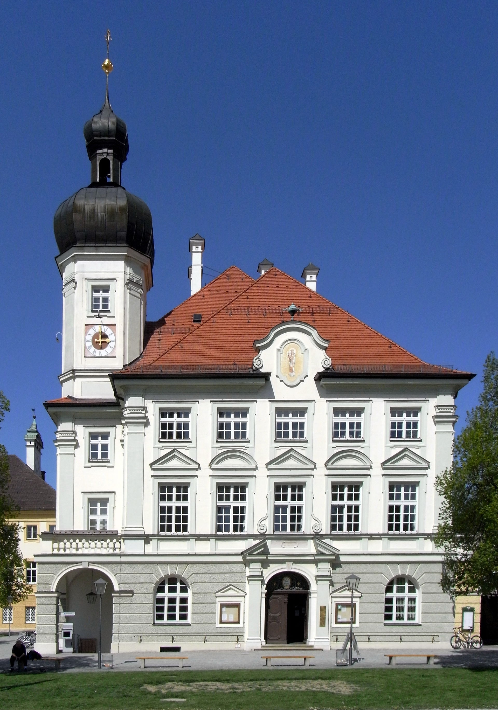 Altötting, Südseite des Rathauses.