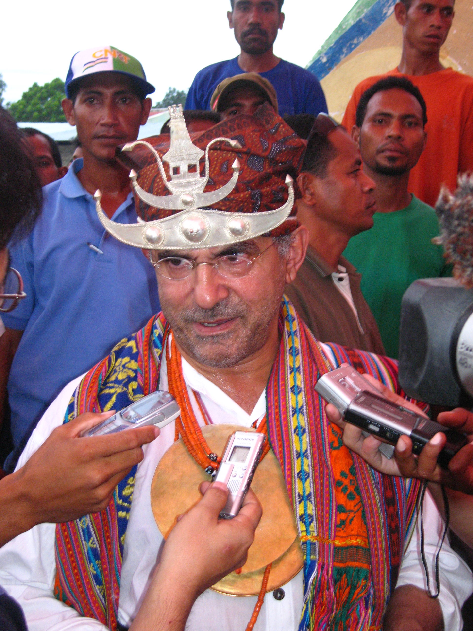 José Ramos-Horta at campaign for presidential election 2007