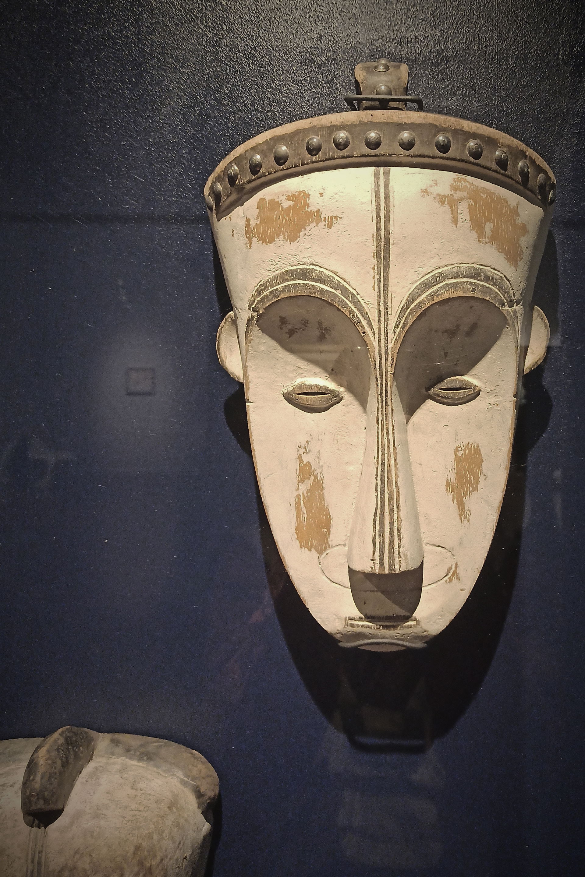 Gabonese Fang mask. Museo del Palacio de Bellas Artes, Mexico C…