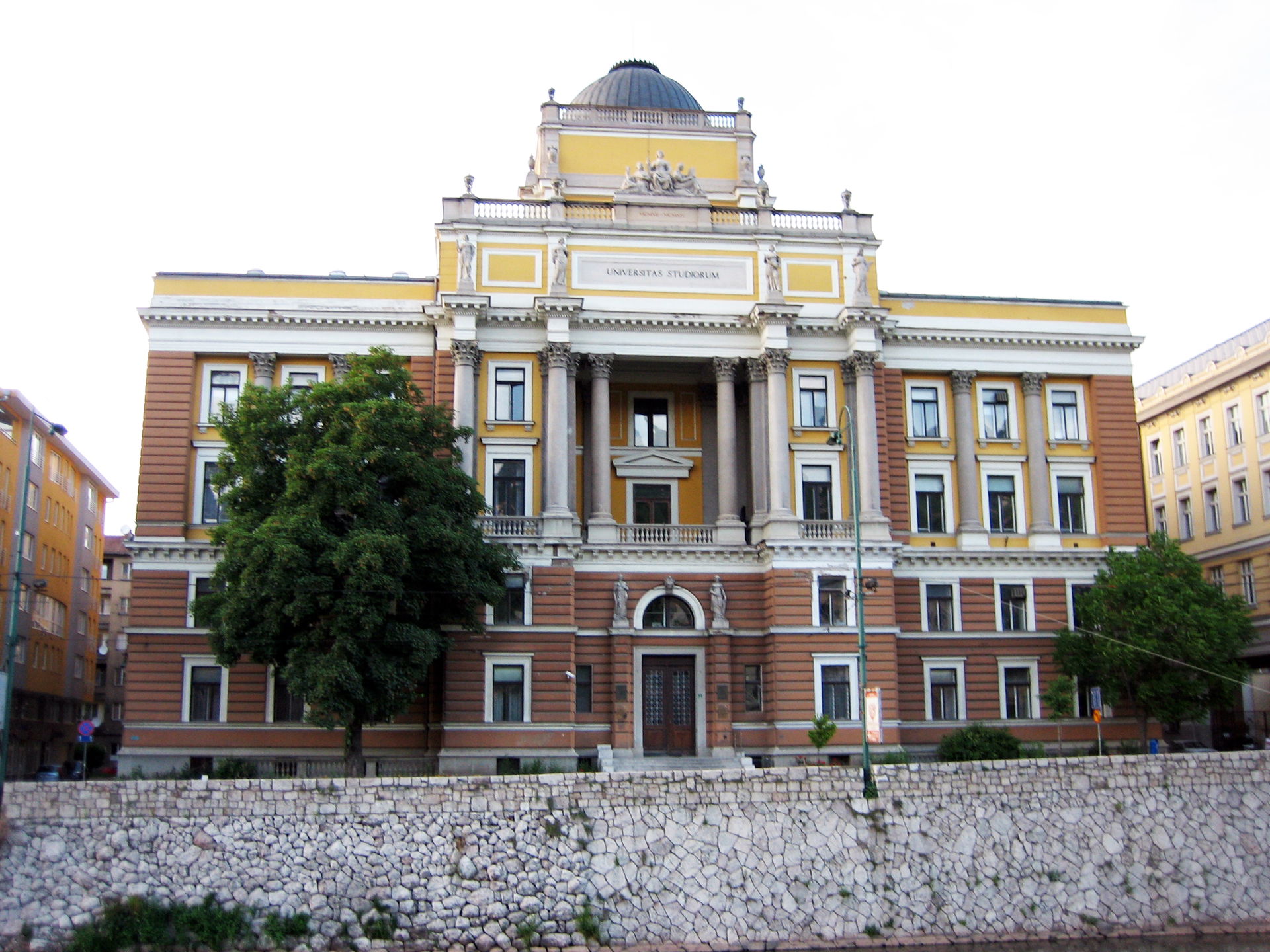 Sarajevo, Universitätsgebäude