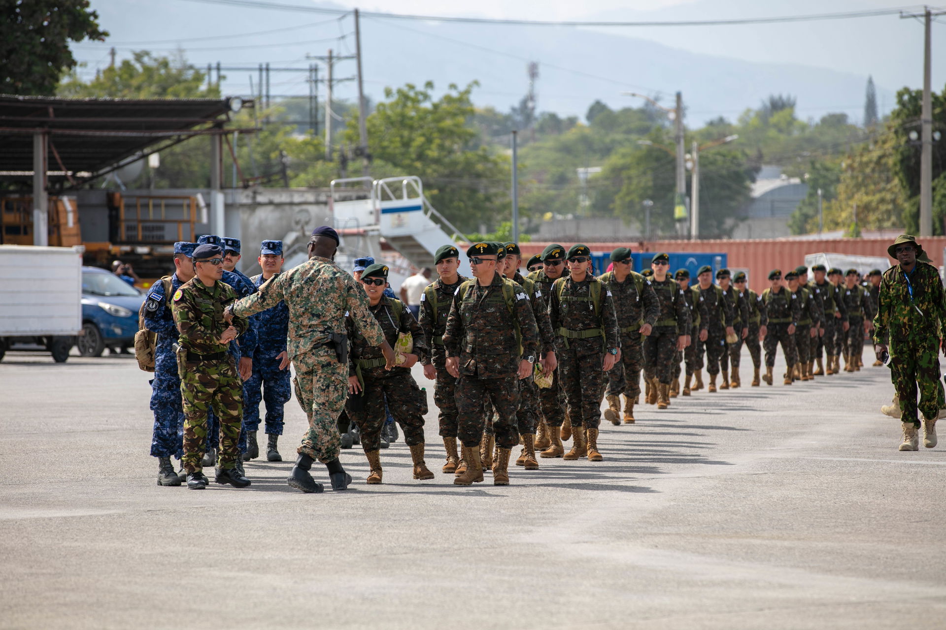 Soldiers from Guatemala and El Salvador arrive for United Natio…