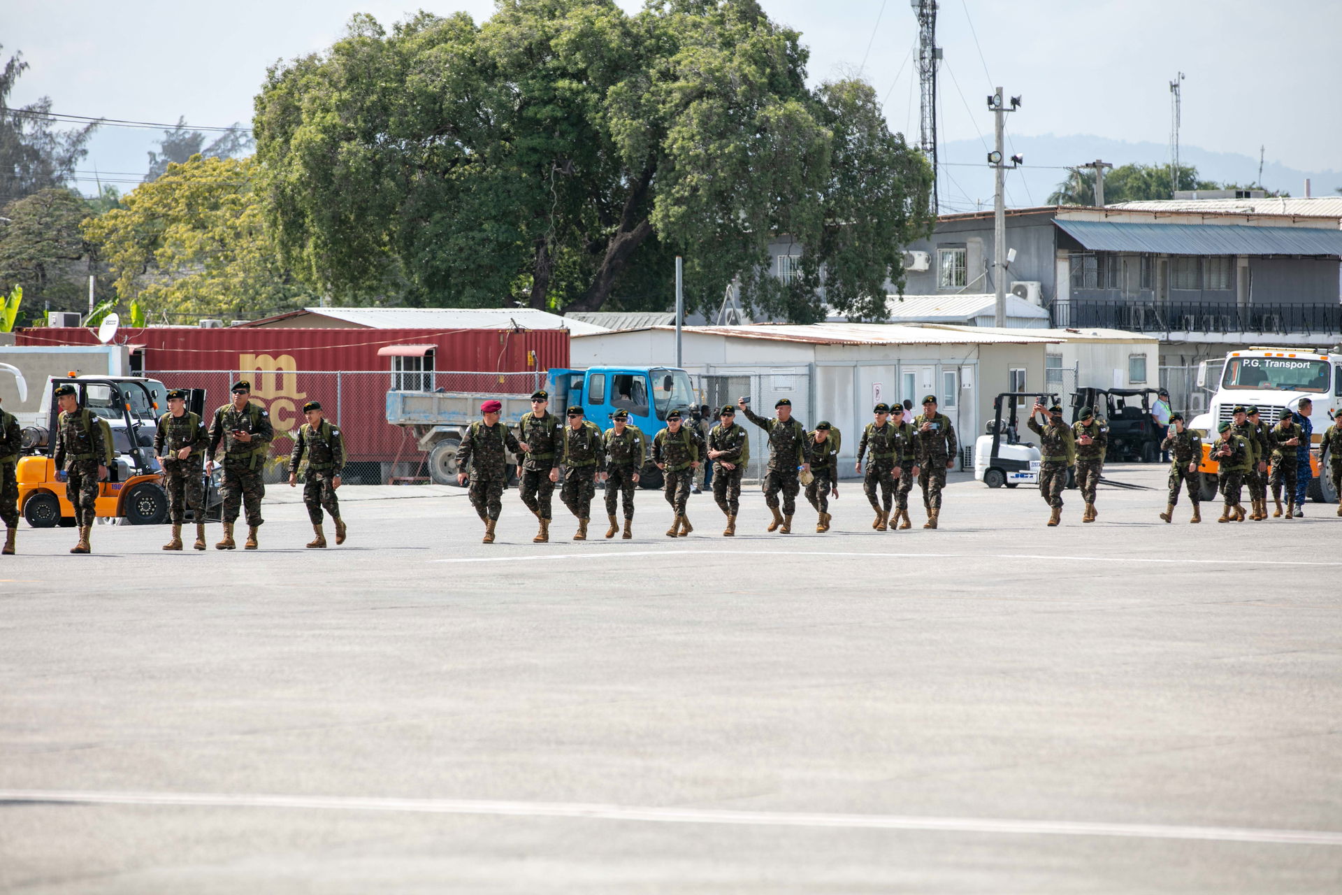 Soldiers from Guatemala and El Salvador arrive for United Natio…