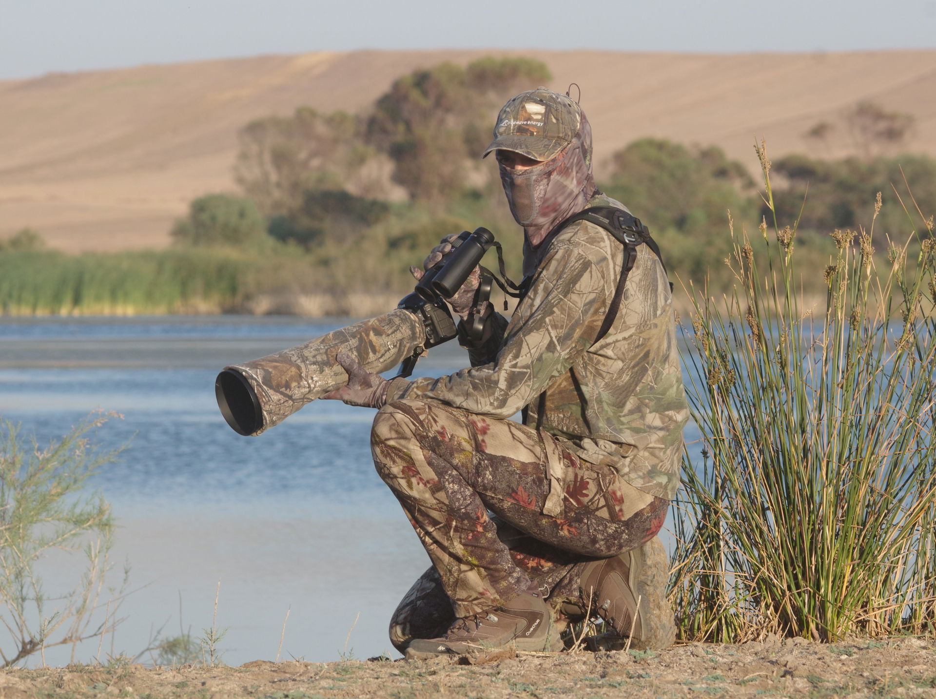 Bird photographer in El Guenine dam (Tunisia)