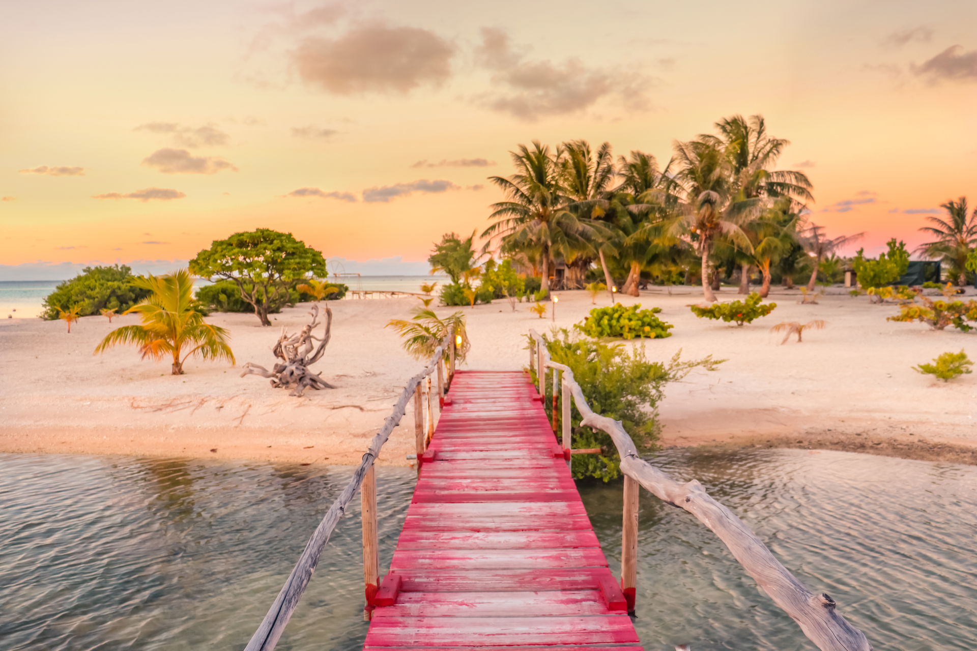 Sunset at Tikehau (French Polynesia)