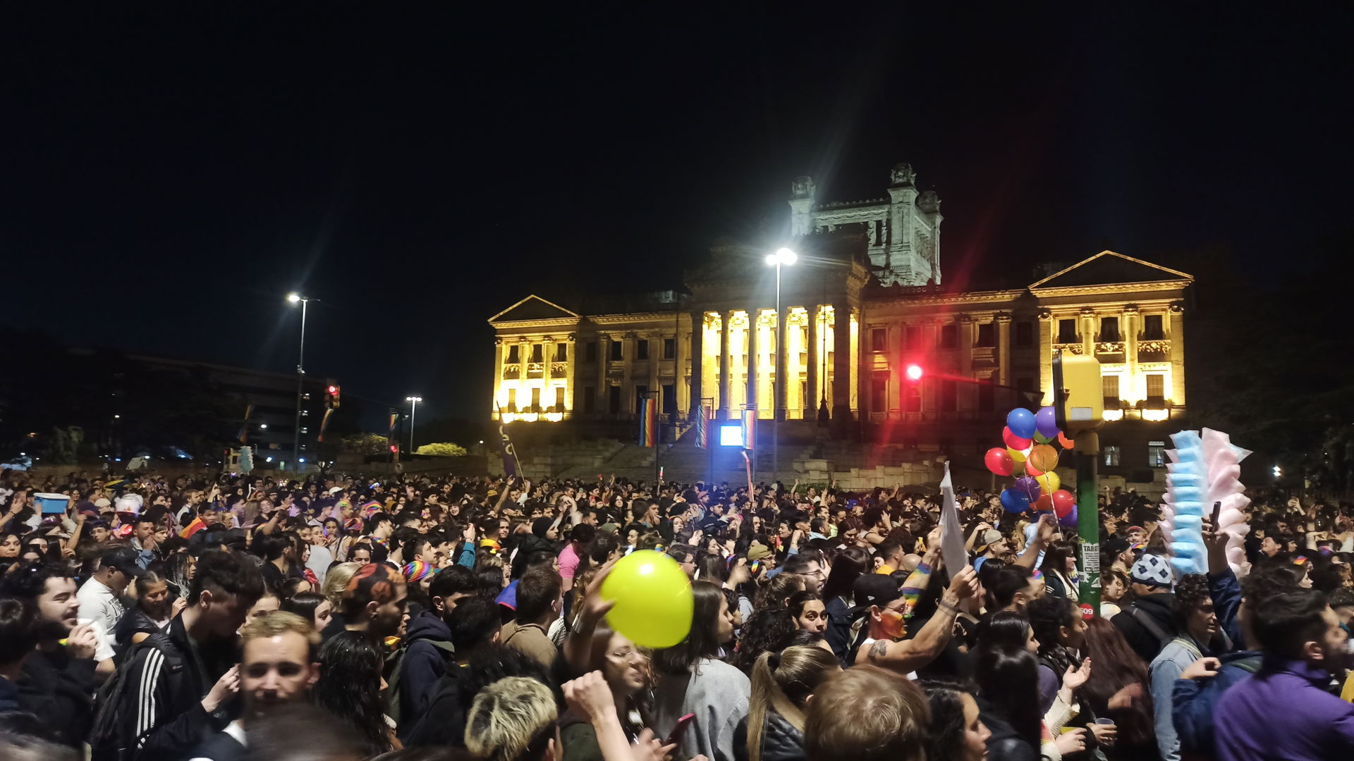 Marcha por la Diversidad 2024, Montevideo Uruguay. La multitud …