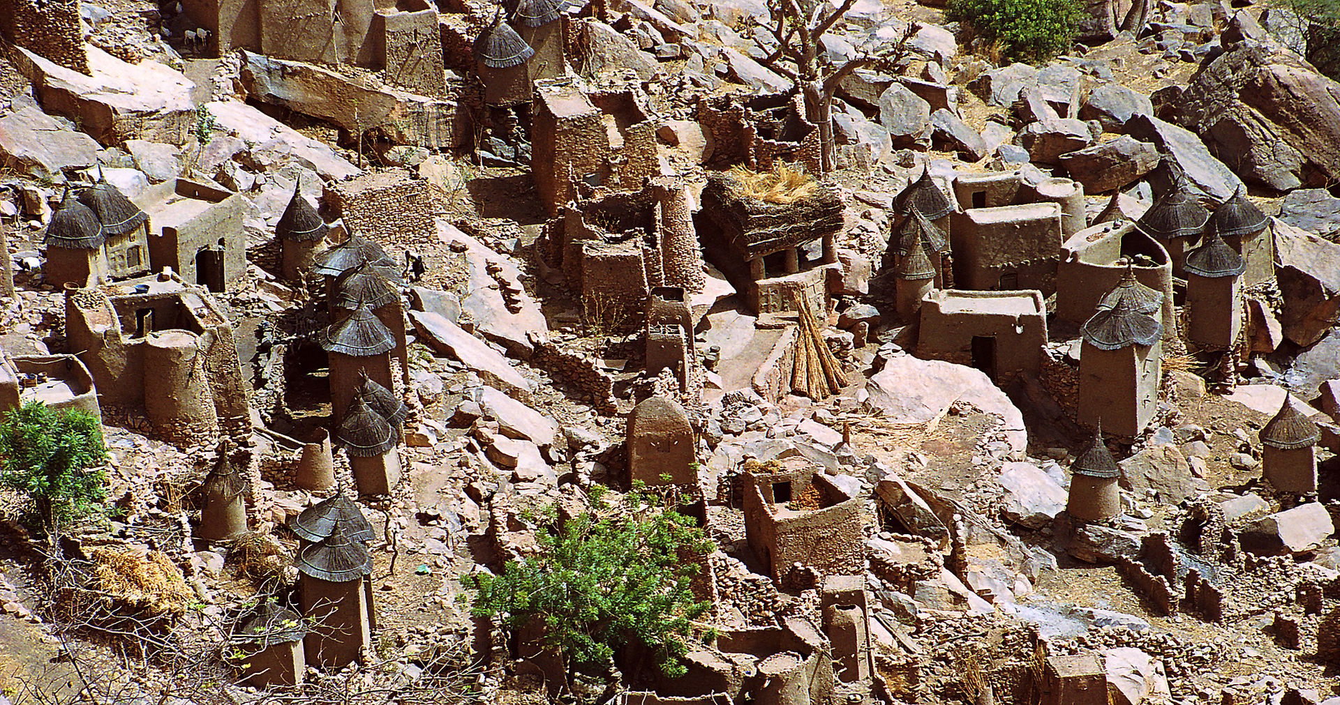 The village under the cliff Bandiagara in Dogon country, Mali, …