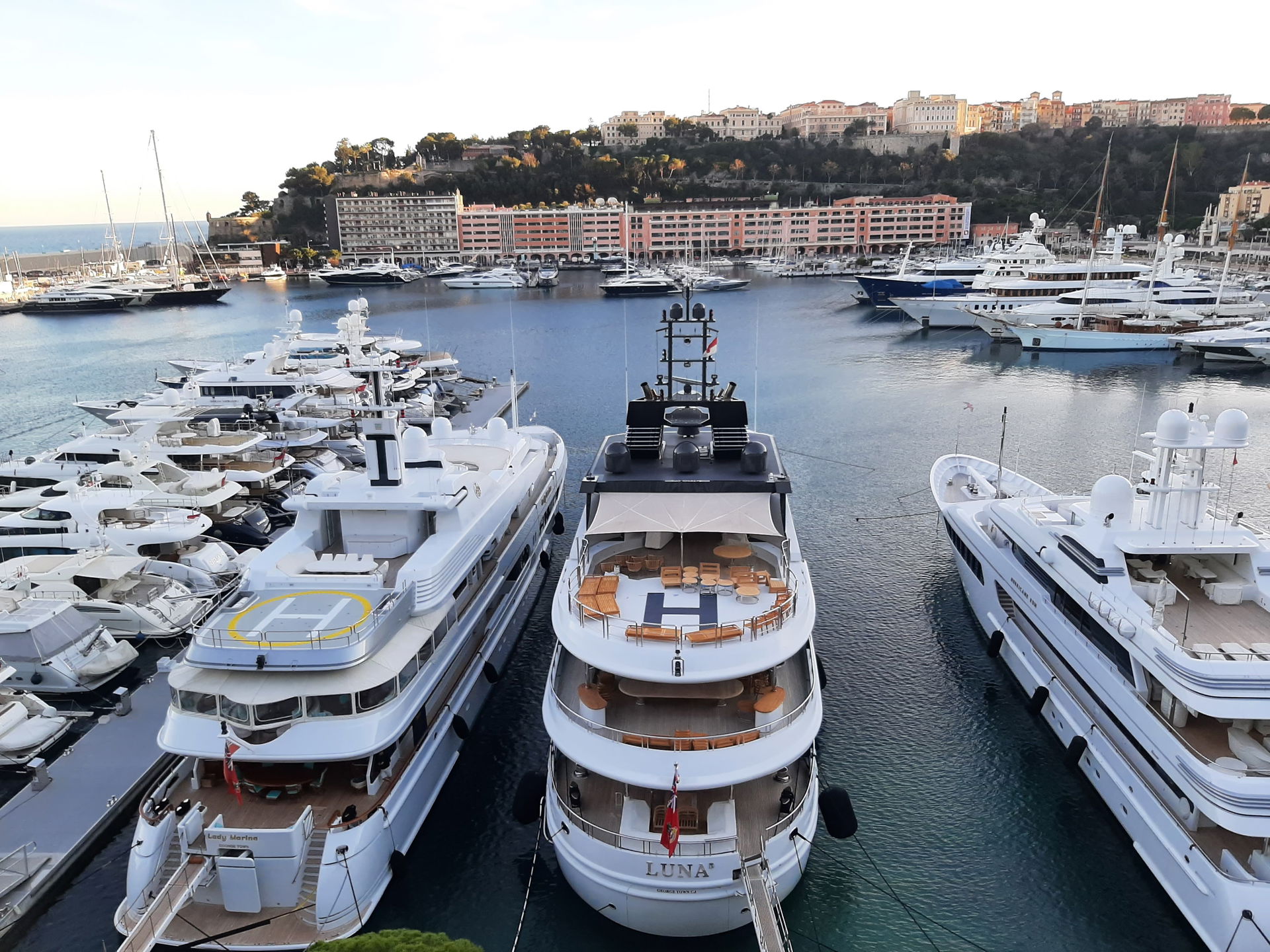 Port Hercule de Monaco en février 2022