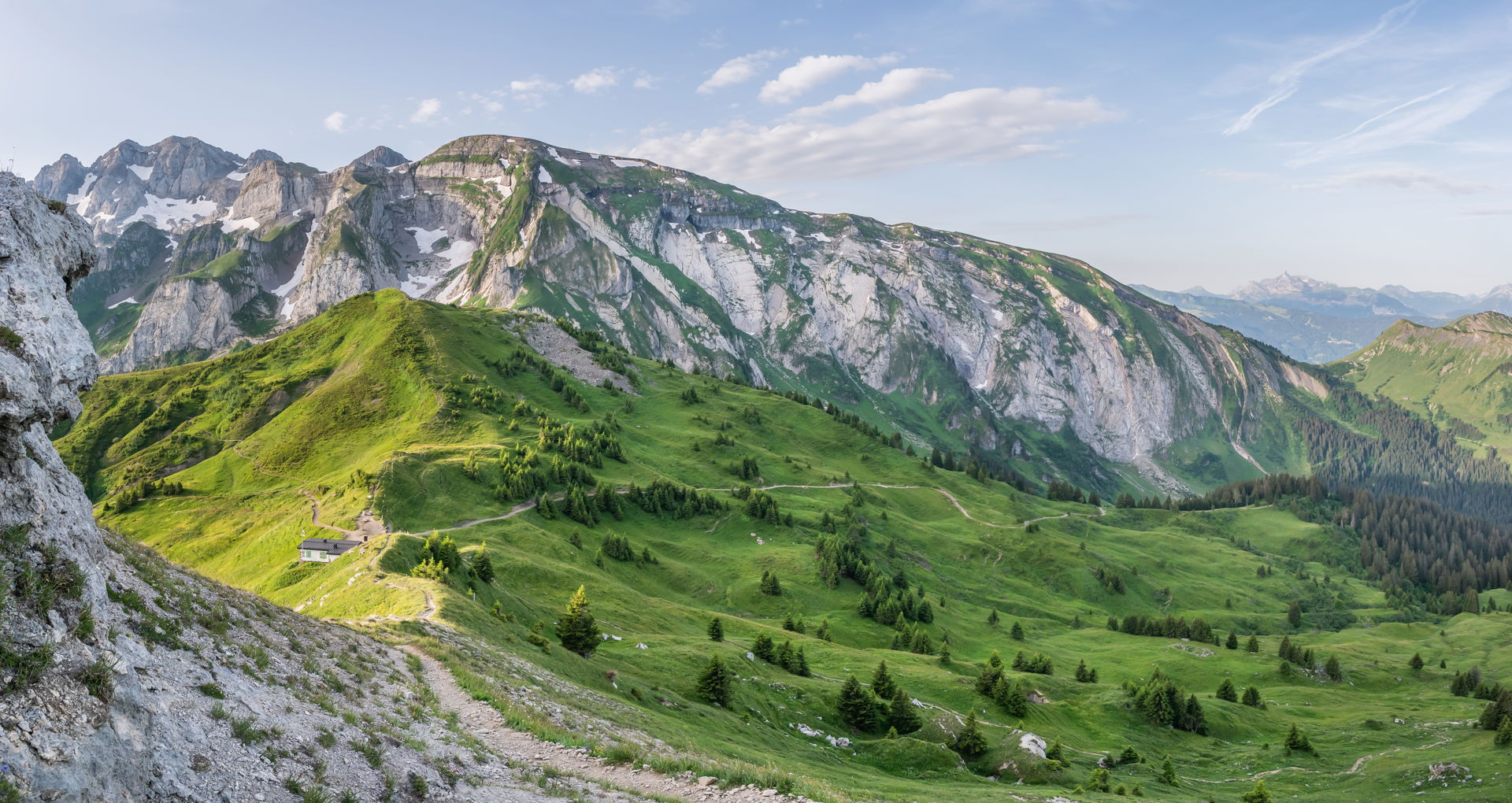 Col de Cou and Rouleau de Bostan in commune of Samoëns, Haute-S…