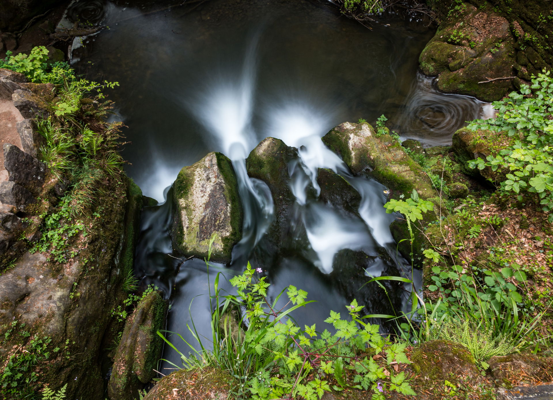 Schiessentümpel (View of the waterfall from the bridge) in Müll…