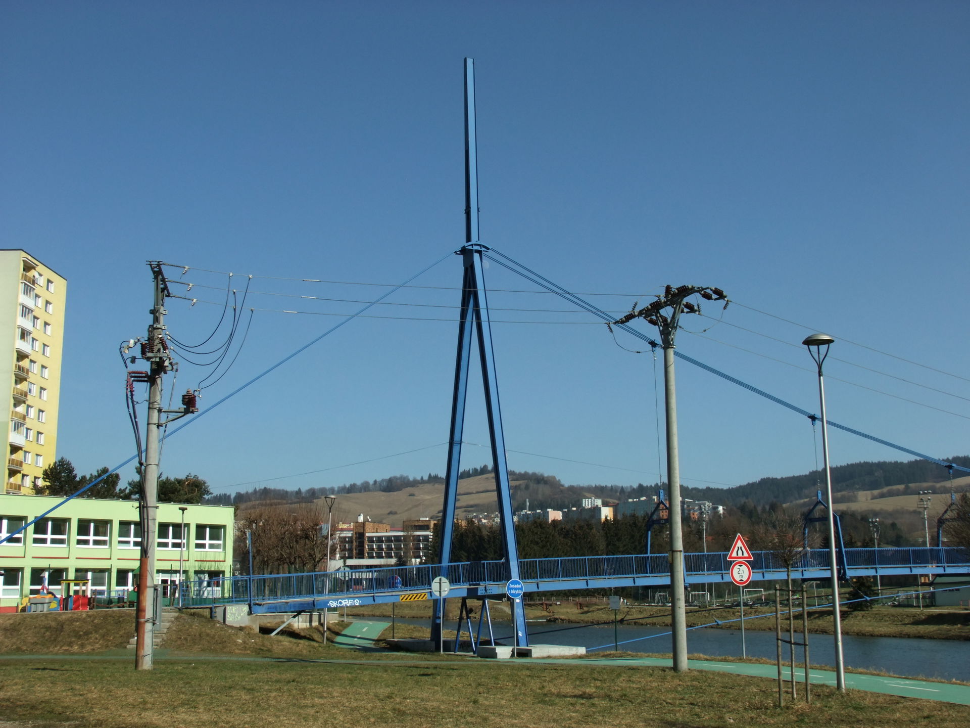 Suspension pedestrian bridge over the Orava River in Dolny Kubí…
