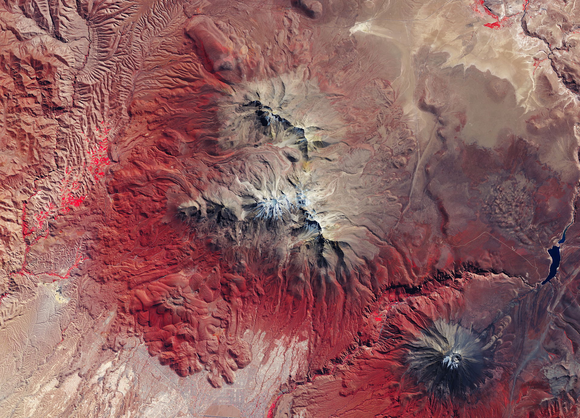 The Copernicus Sentinel-2 mission takes us over the Chachani mo…