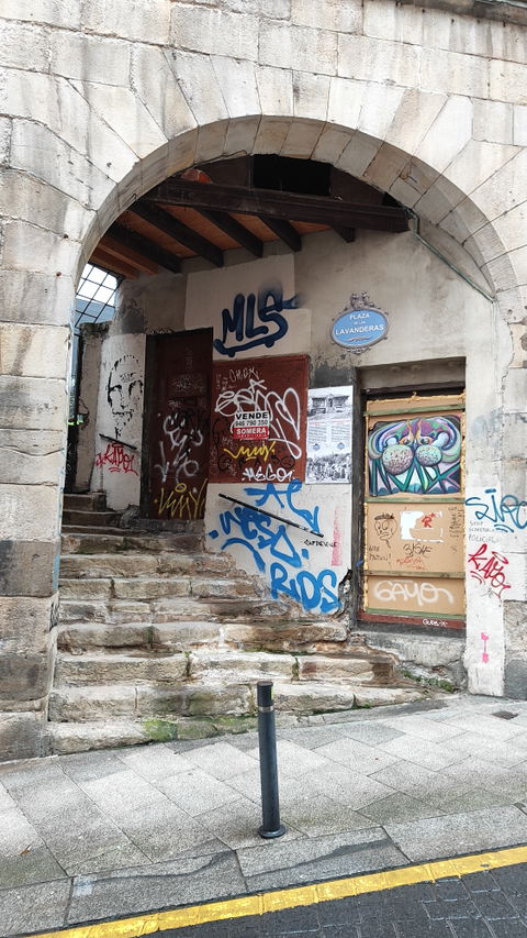Bilbao la Vieja view 3