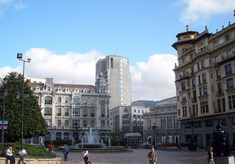 Plaza de la Escandalera view 3