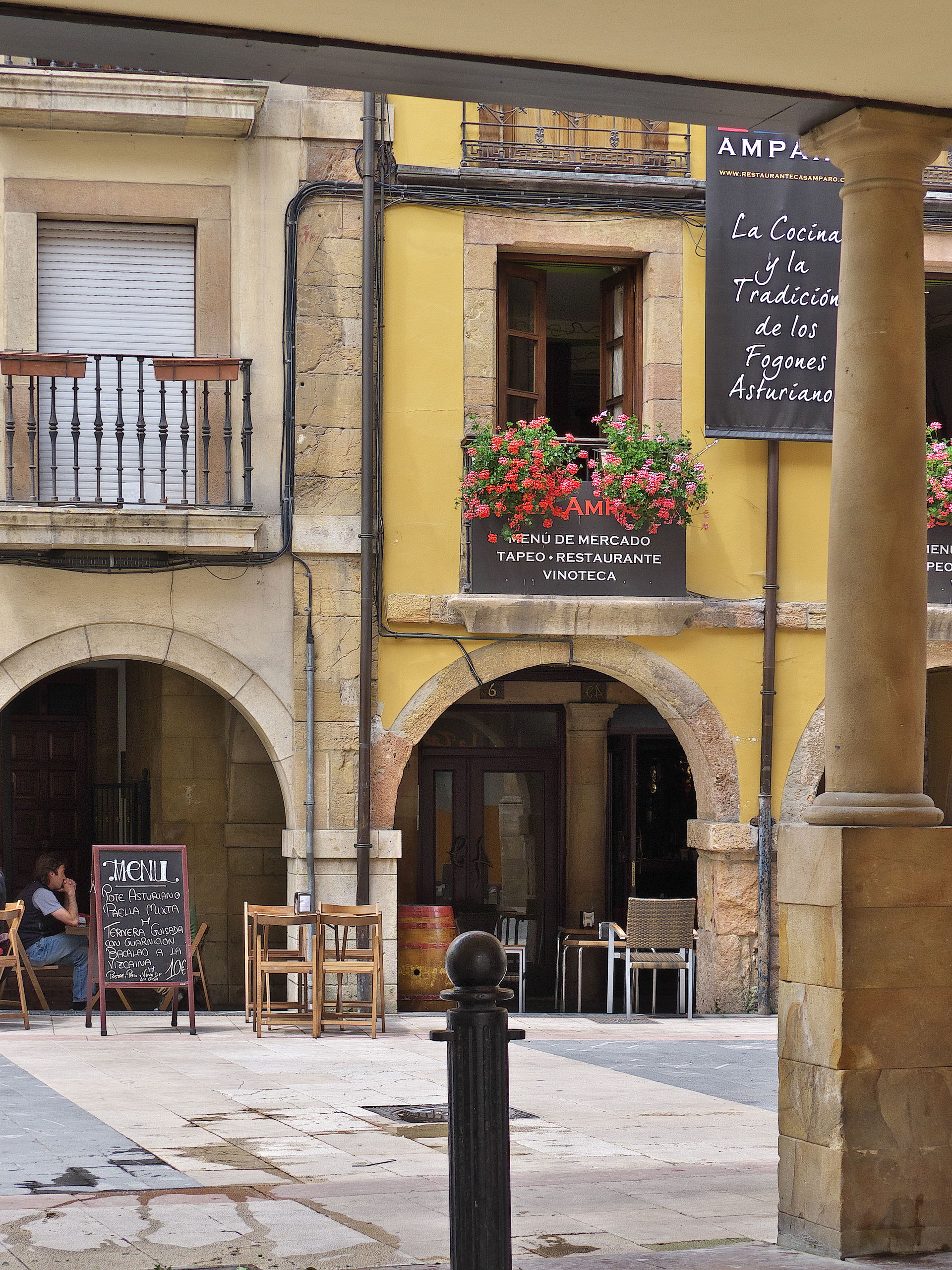 Plaza del Fontán view 5