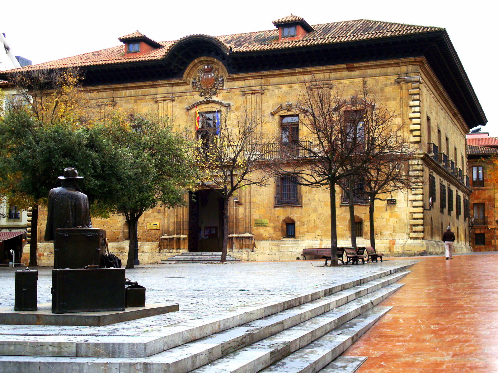 Plaza Porlier view 2