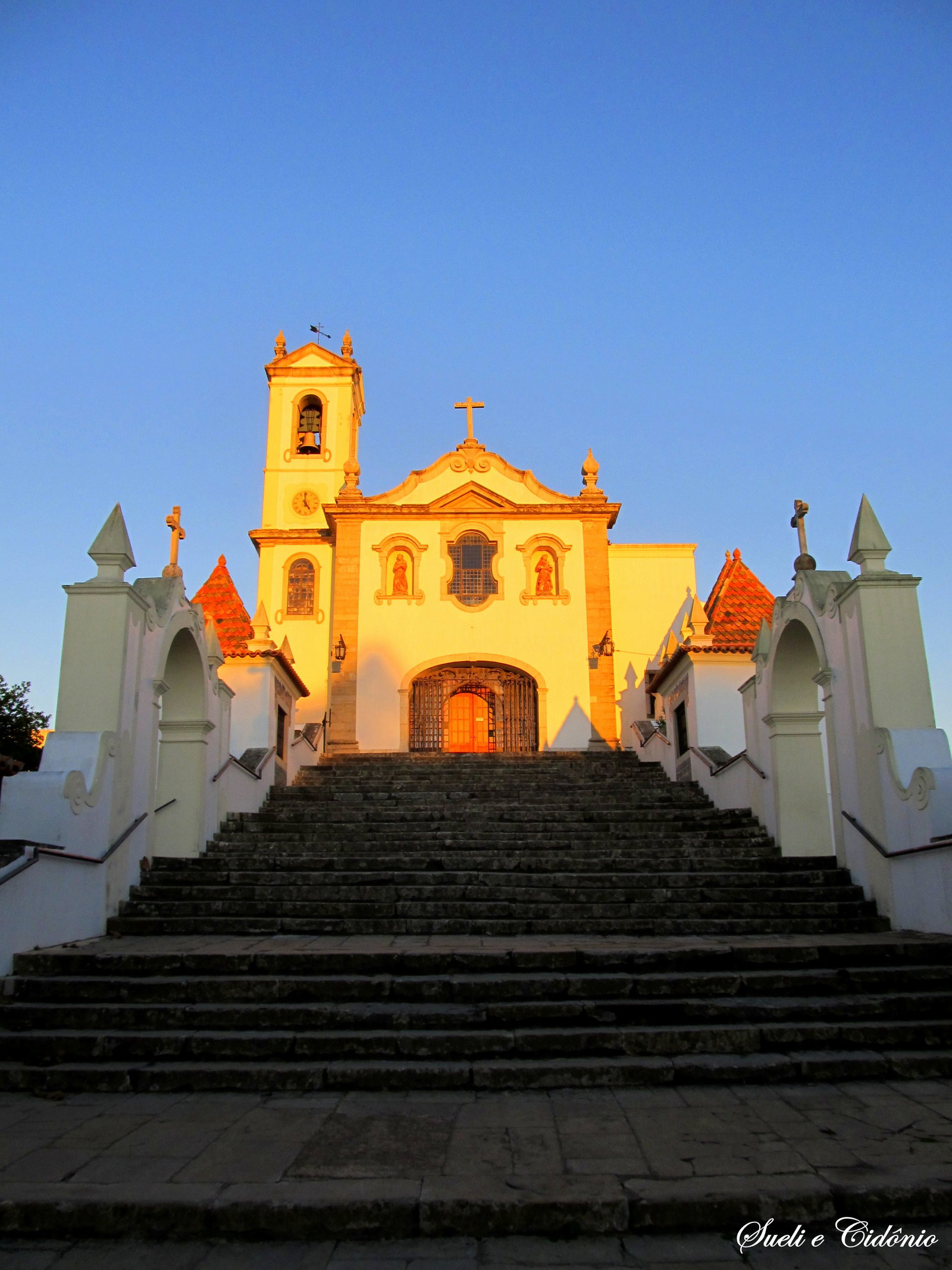 Santo António dos Olivais district