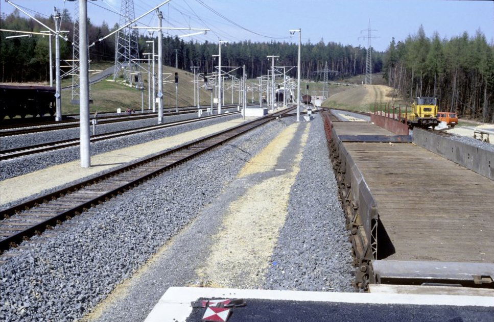 Kirchheim station with view north.